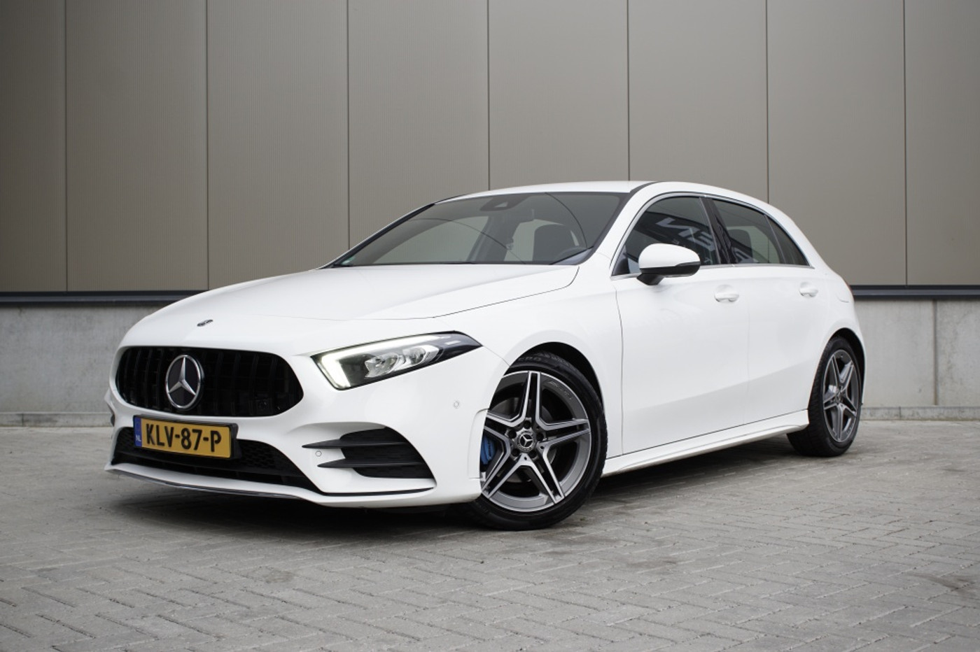 Mercedes-Benz A 200 200 Bns Sol. AMG Upg | Sfeerverlichting | Cruise | Stoelverwarmi 2019 - voorkant
