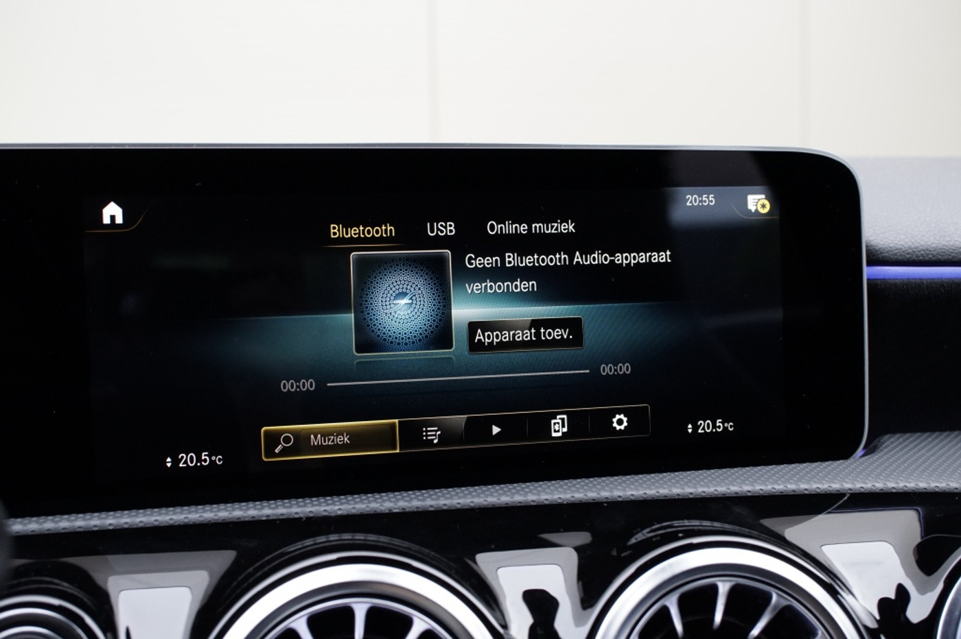Foto van Mercedes-Benz A 200