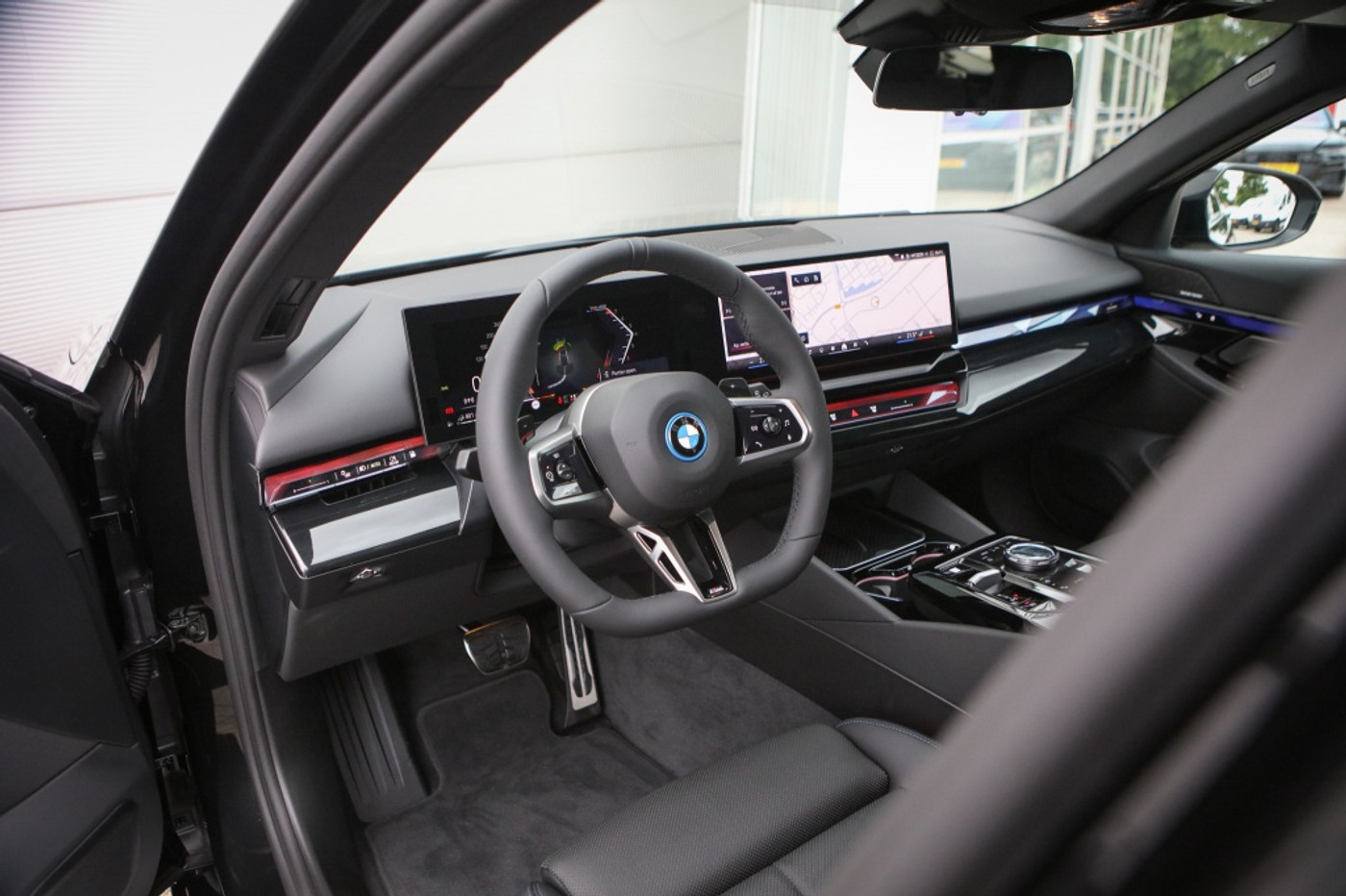 Foto van BMW 550e xDrive