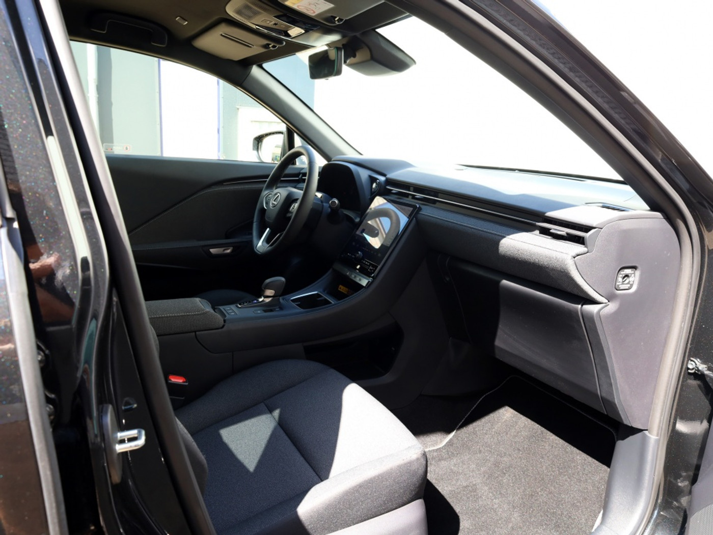 Foto van Lexus Lexus LBX