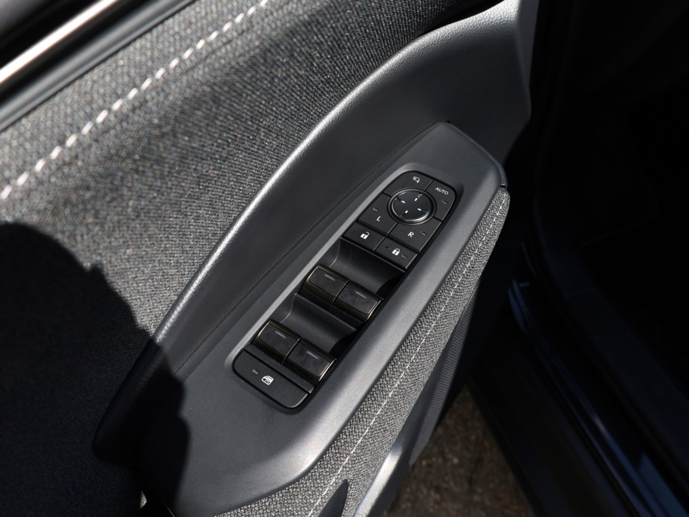 Foto van Lexus Lexus LBX