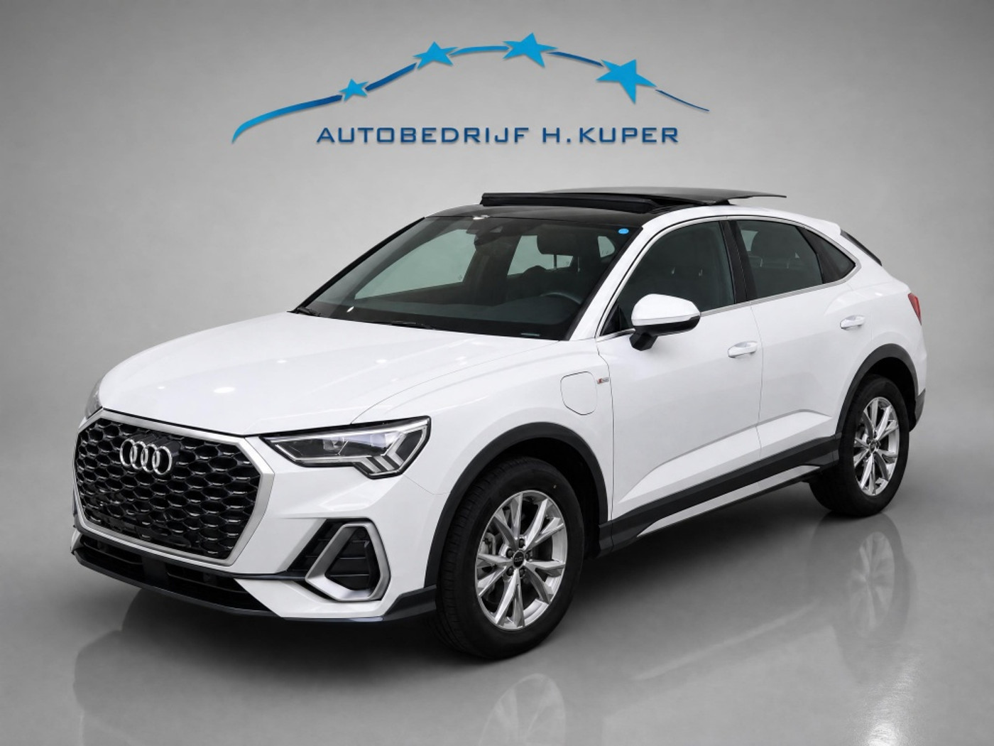 Audi Q3 Sportback E-tron 45 TFSI e S-Line | Pano | Cruise | Camera | Navi | CarPlay/Andro 2024 - voorkant