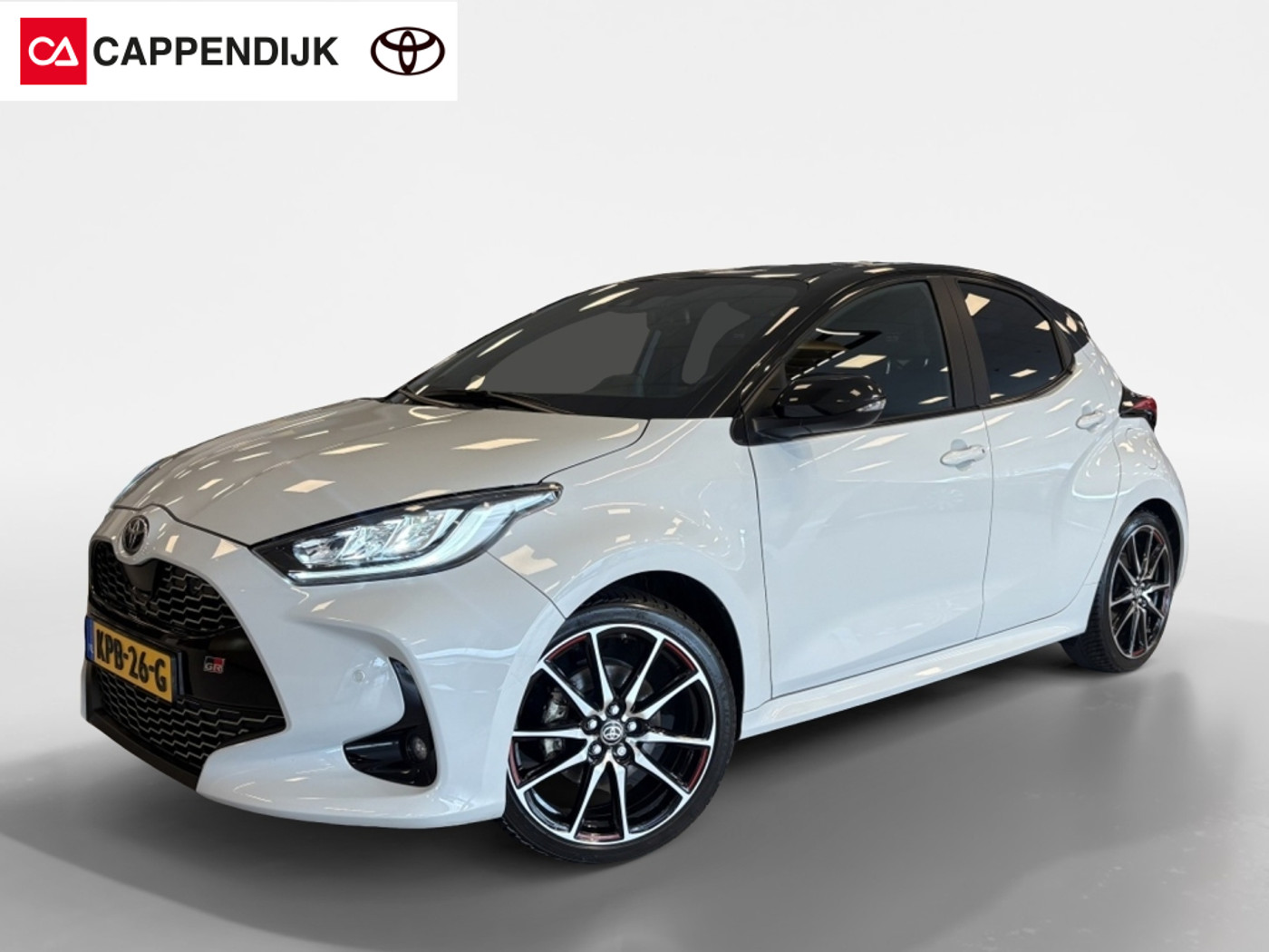 Toyota Toyota Yaris 1.5 Hybrid GR Sport| Head-up| Stoel.verw| Adap.cruise| Camera 2023 - voorkant