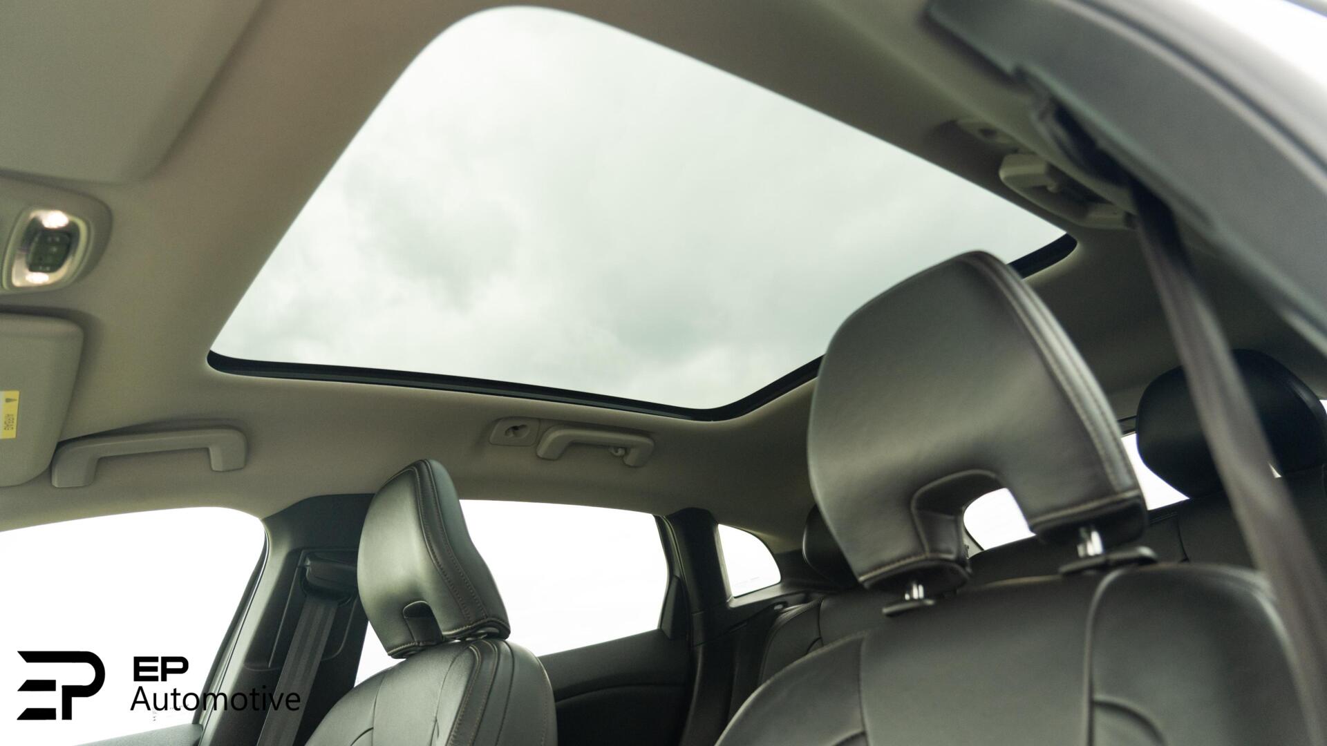 Foto van Volvo V40 Cross Country