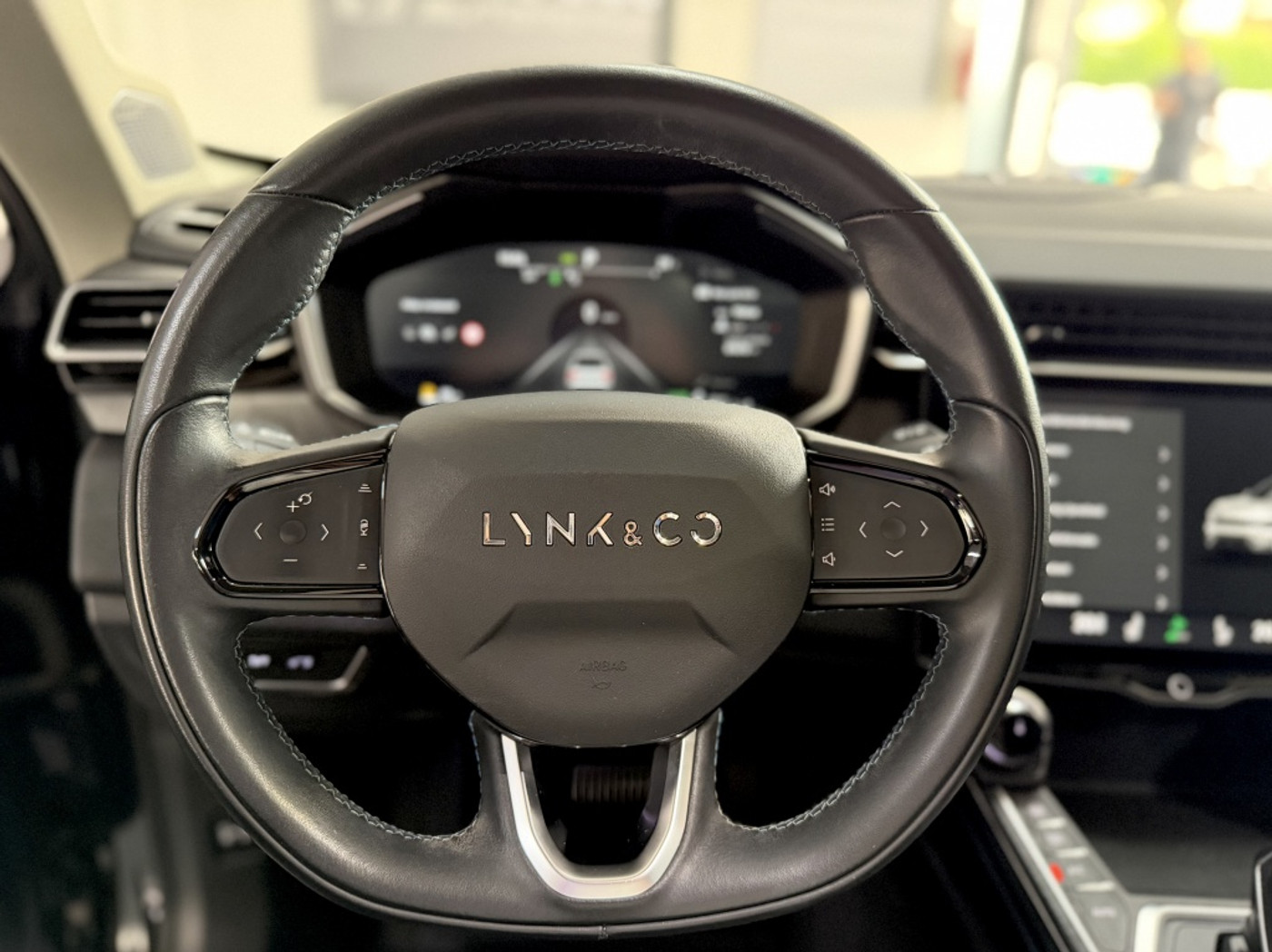 Foto van Lynk&co LYNK & Co 01