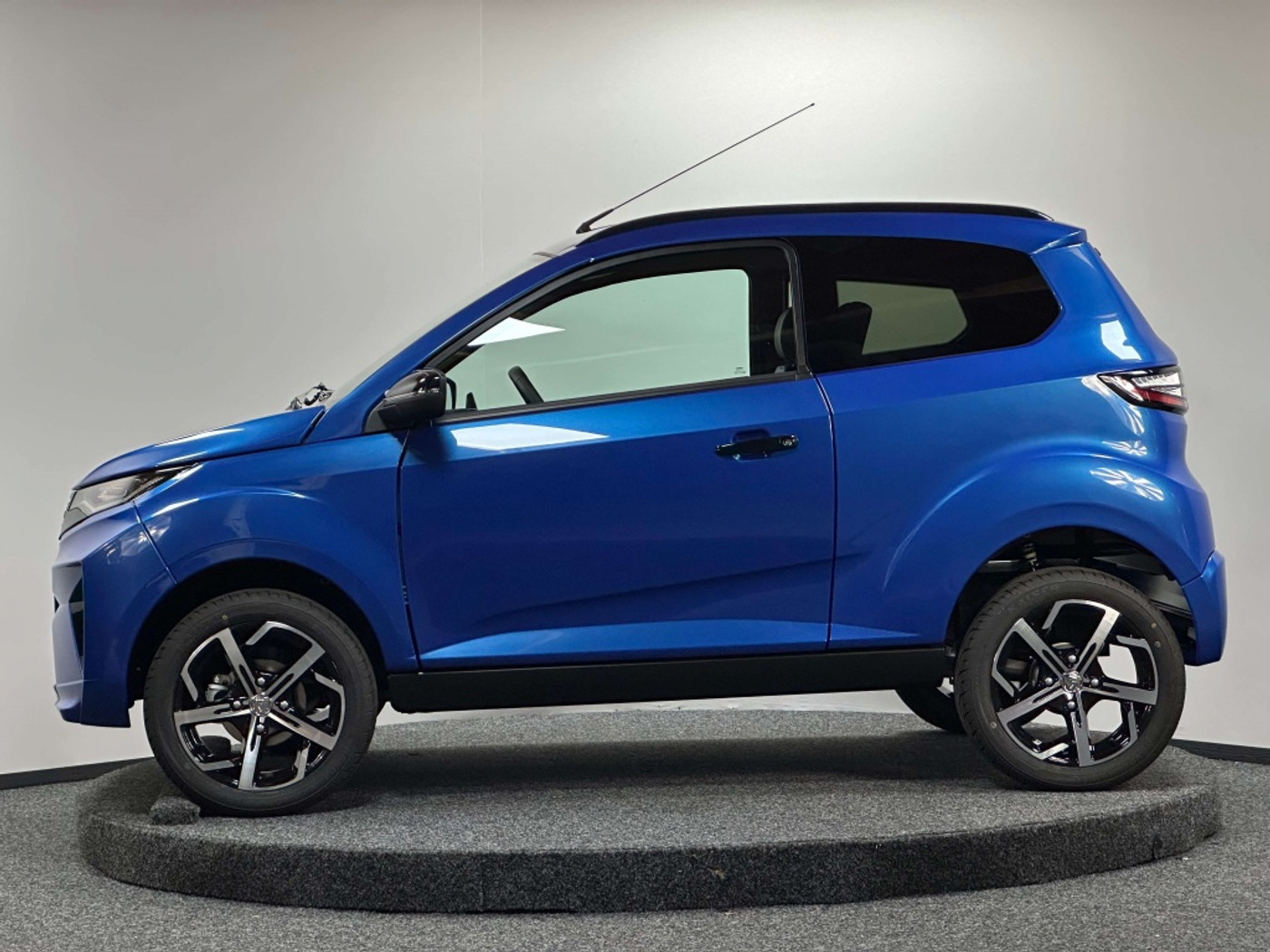 Foto van Aixam E-crossover | Digitaal Dashboard