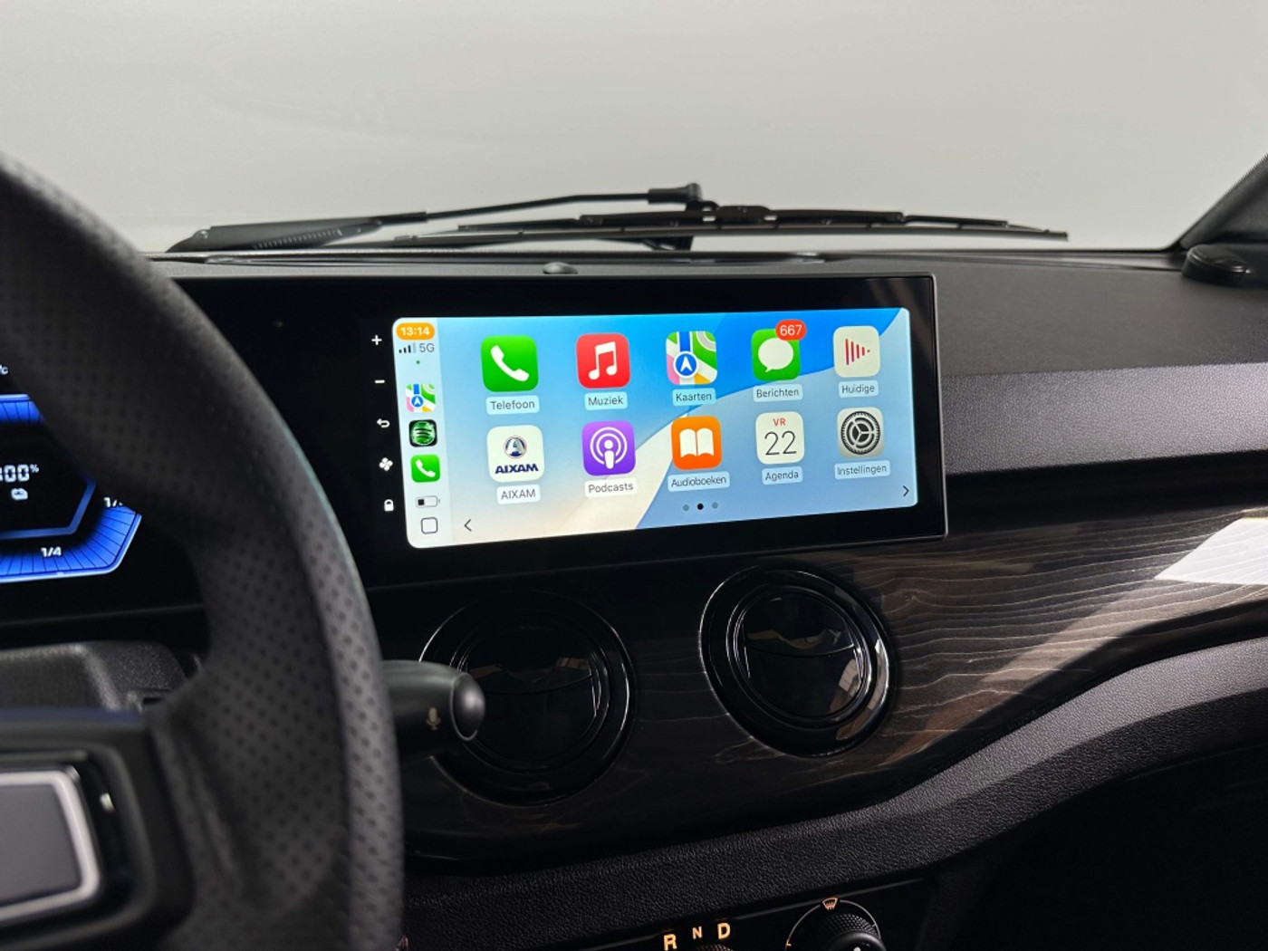 Foto van Aixam E-crossover | Digitaal Dashboard