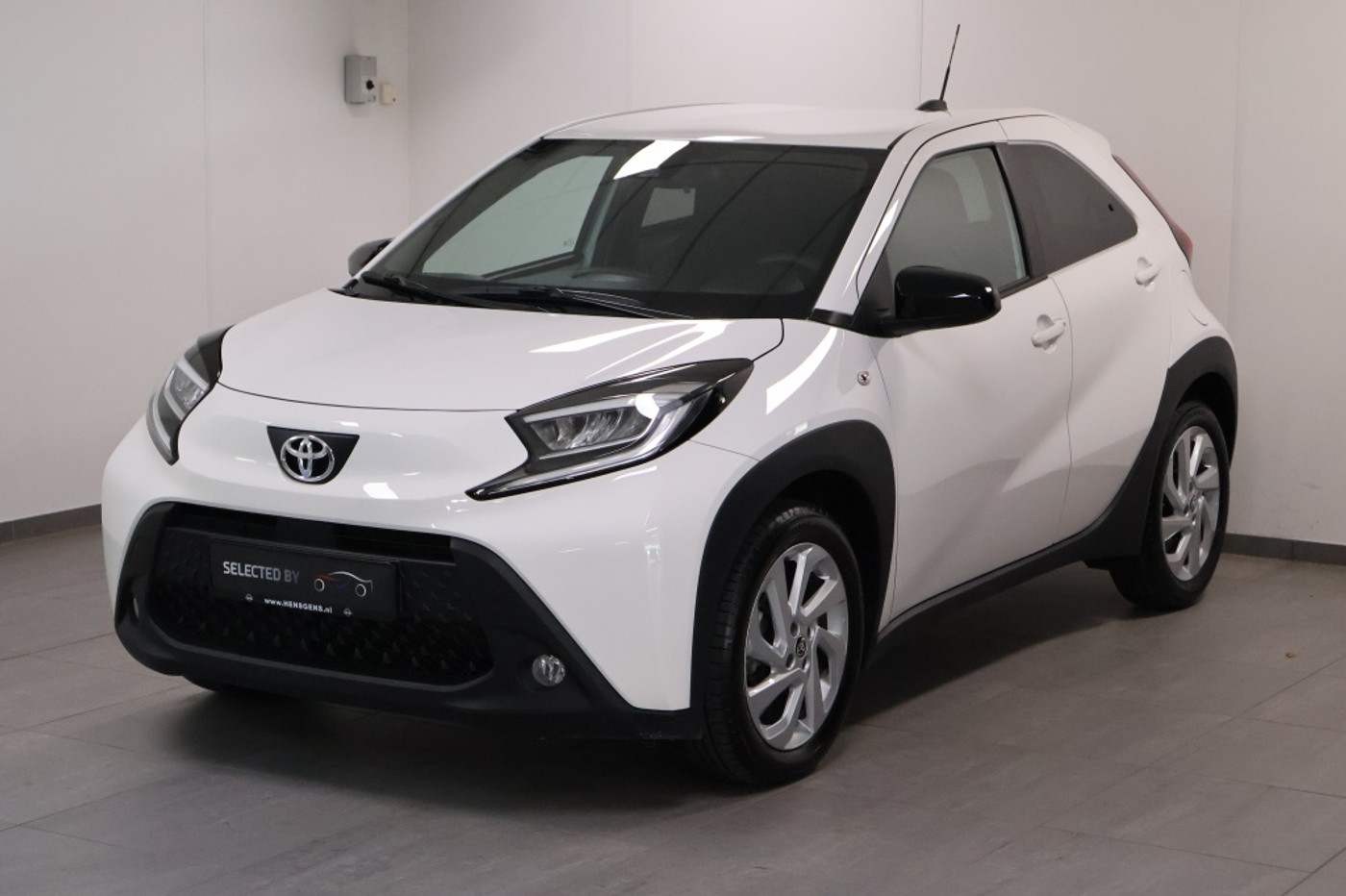 Toyota Aygo X 1.0 VVT-i MT Pulse 2025 - voorkant