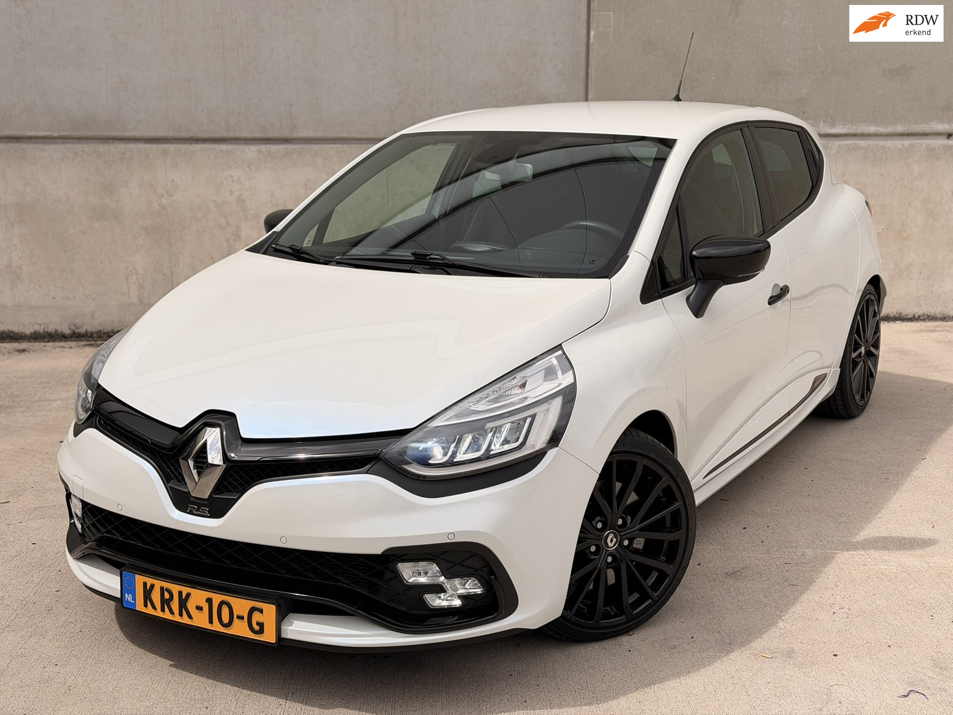 Renault Clio 1.6 R.S. Trophy 18'' LED Navi Cruise Clima DAB+ 2019 - voorkant