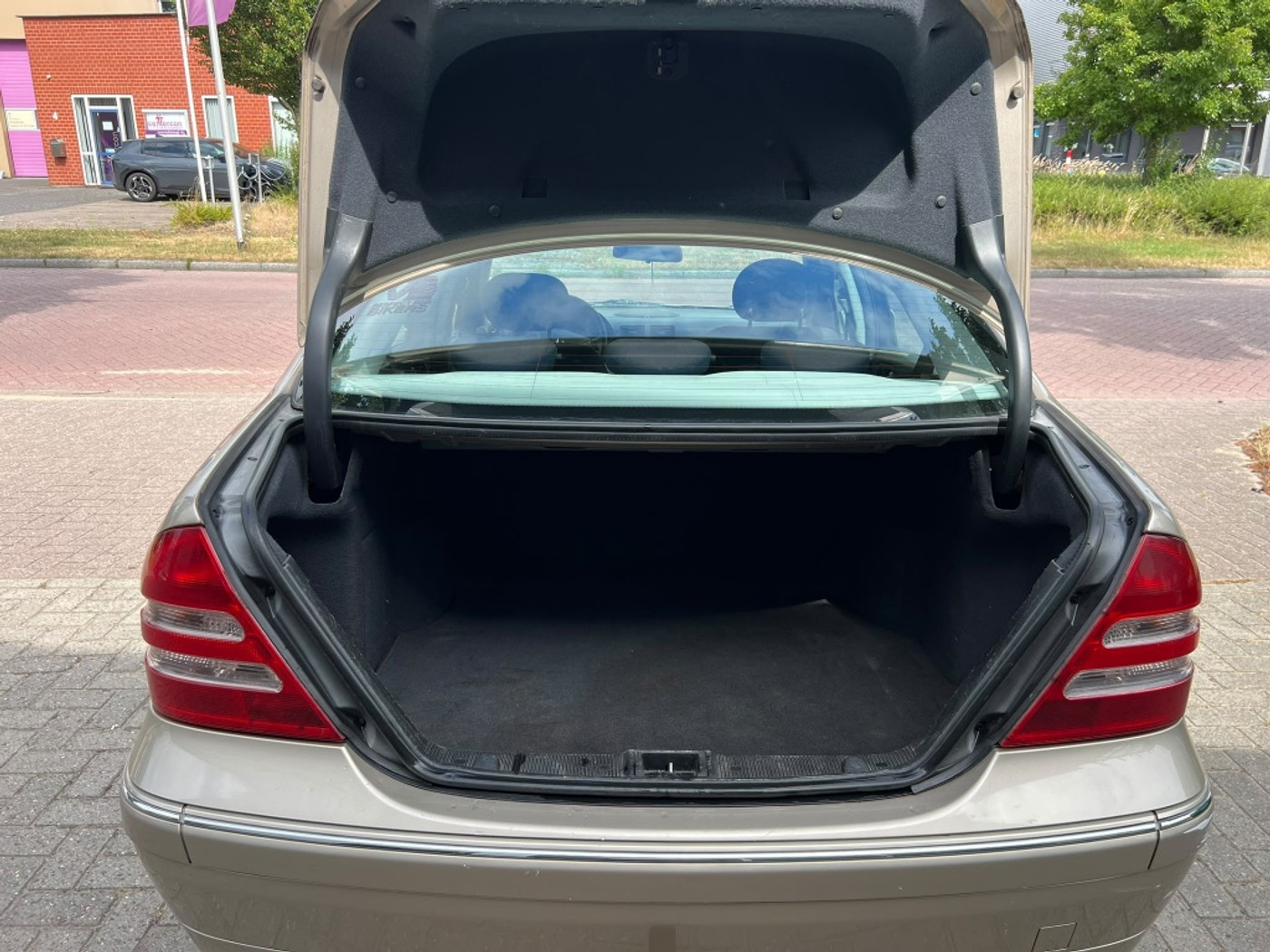 Foto van Mercedes-Benz C 180