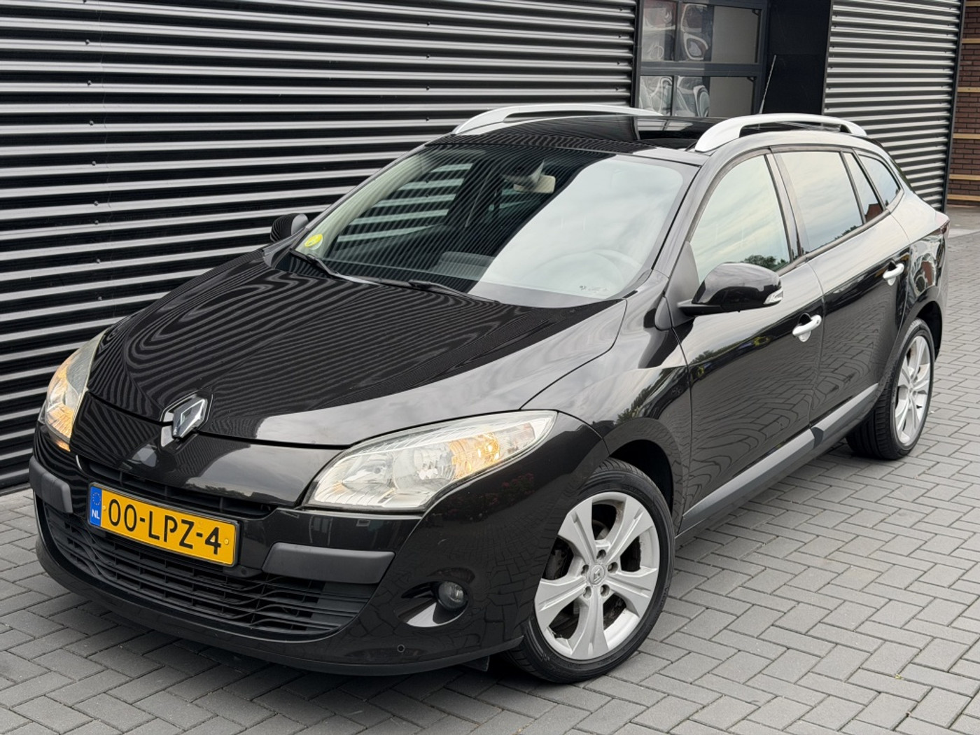 Renault Megane 2.0 Privilége 2010 - voorkant