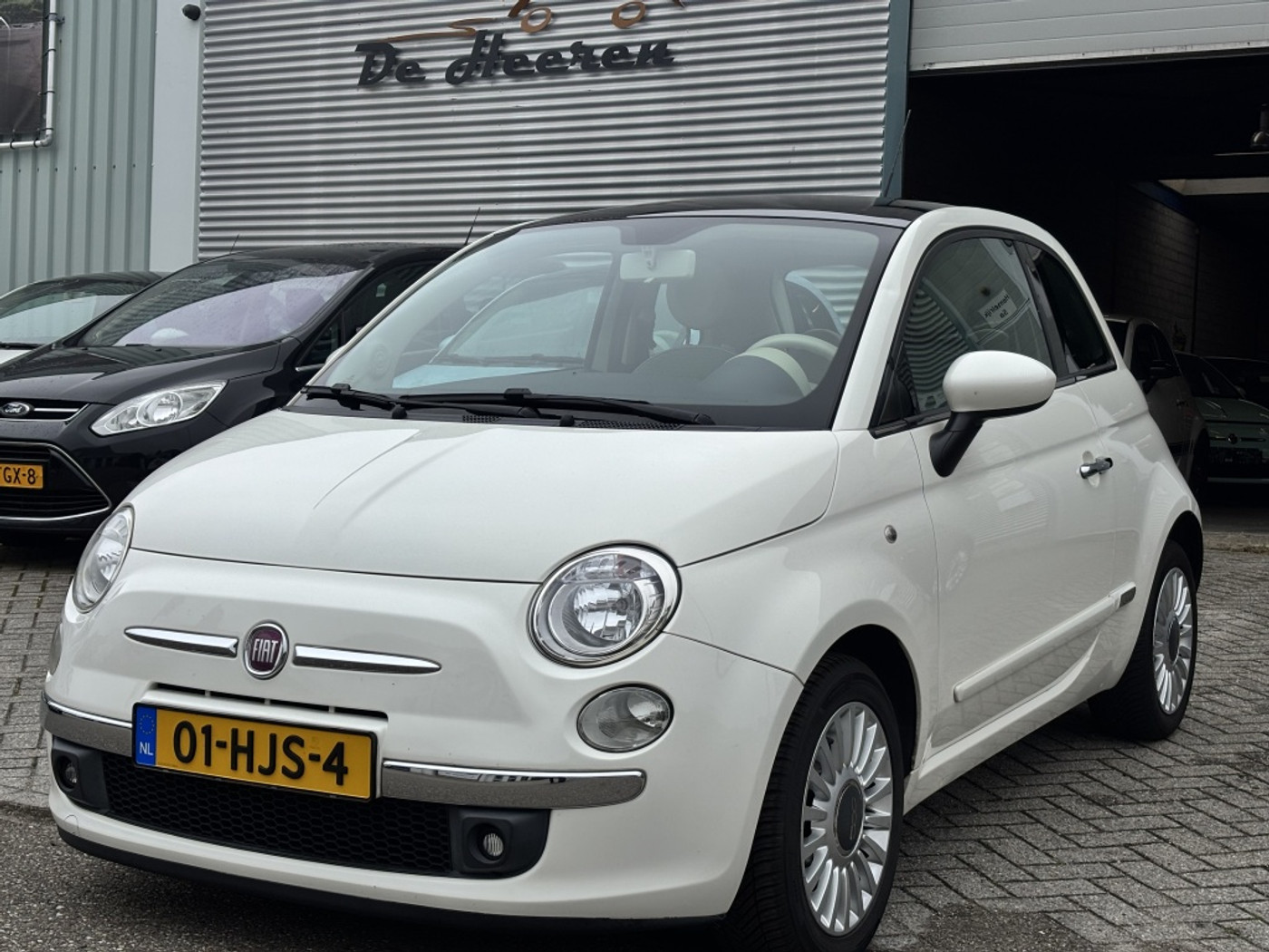 Fiat Fiat 500 1.2 Lounge Dealer onderh. 2008 - voorkant