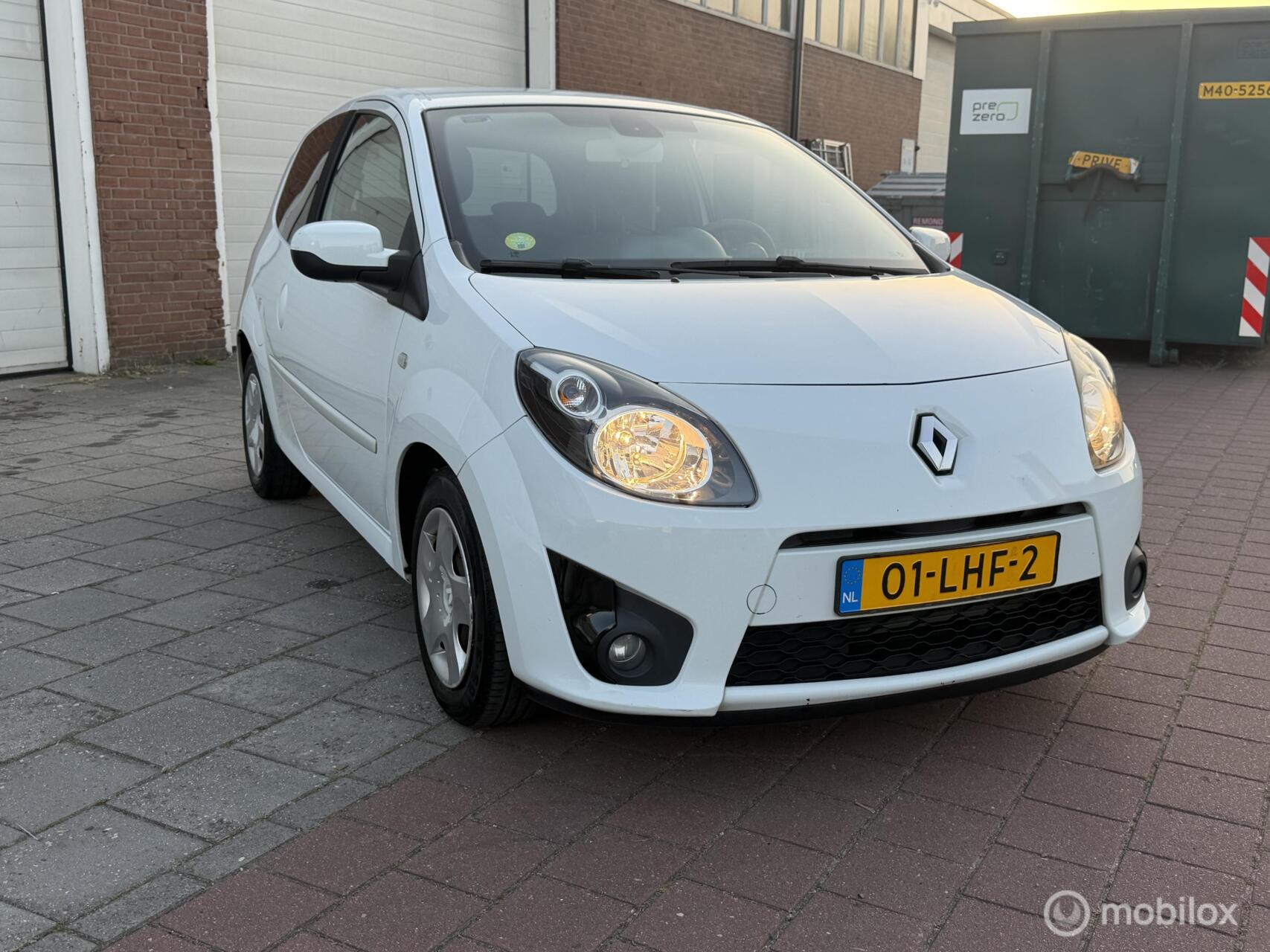 Renault Twingo 1.2-16V Dynamique apk 15-02-2027 2010 - voorkant