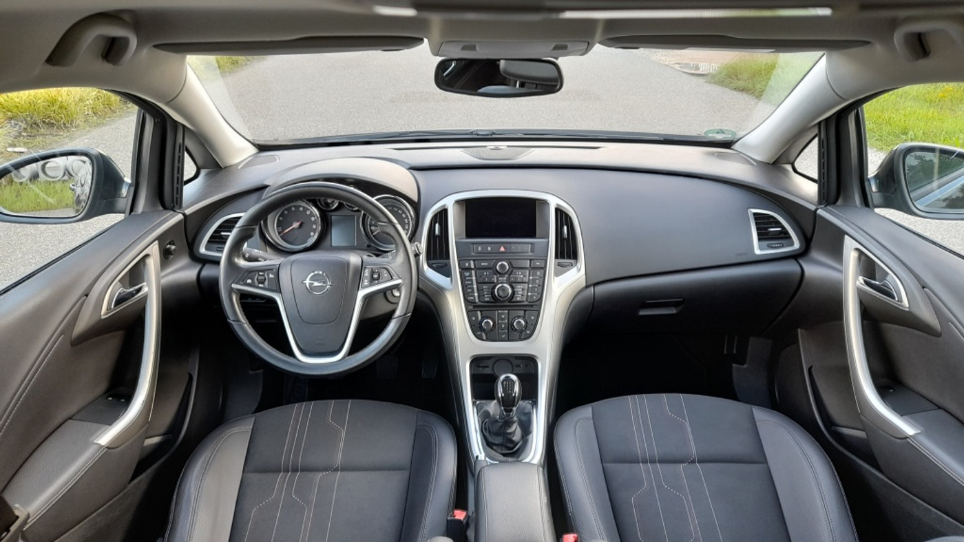 Foto van Opel Astra Sports Tourer