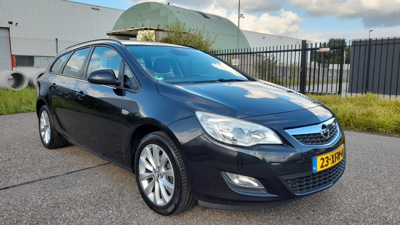 Foto van Opel Astra Sports Tourer