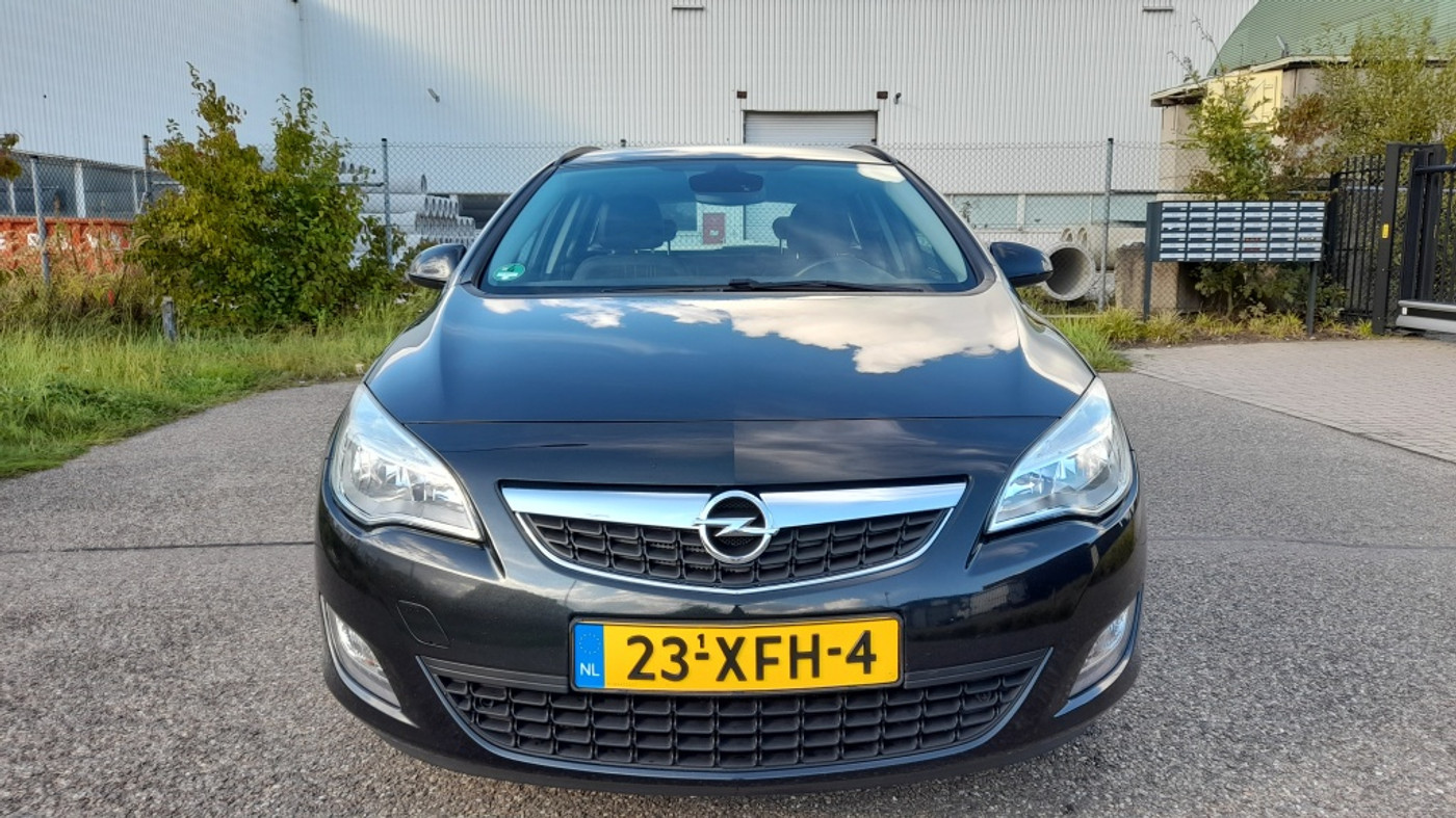 Foto van Opel Astra Sports Tourer