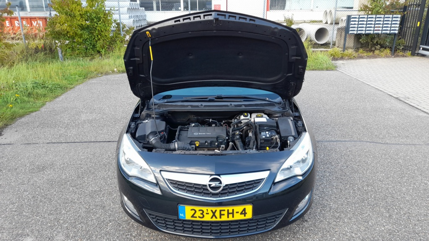 Foto van Opel Astra Sports Tourer