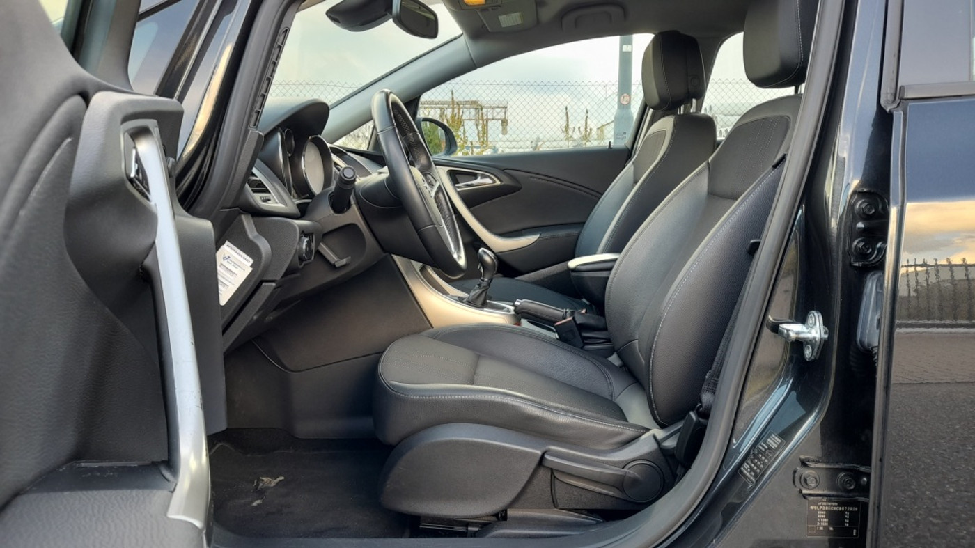 Foto van Opel Astra Sports Tourer