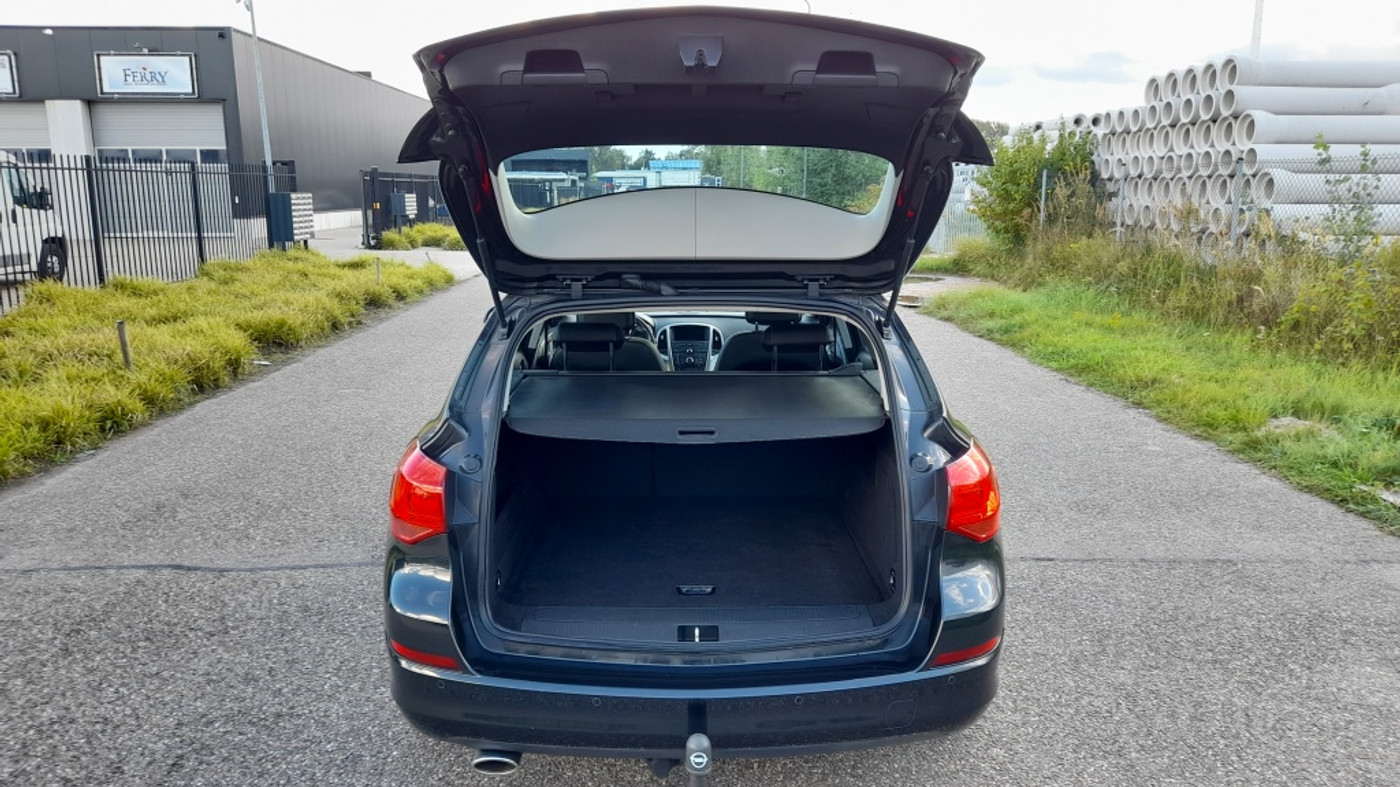 Foto van Opel Astra Sports Tourer