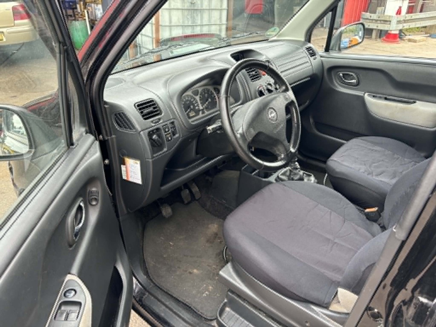Foto van Opel Agila