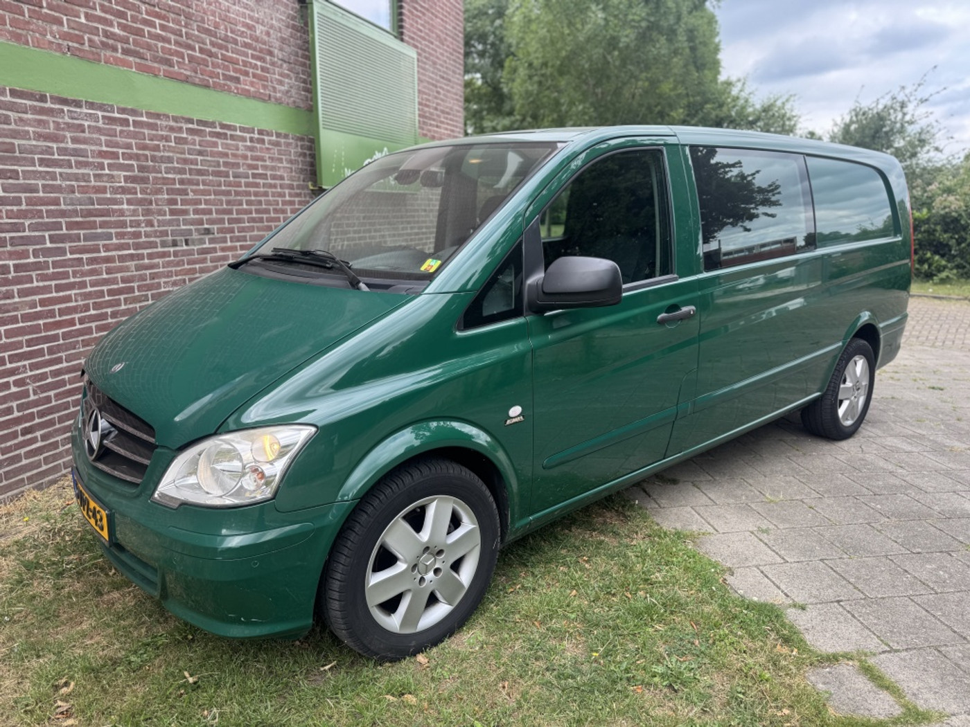 Mercedes-Benz Vito 116 CDI 343 DC luxe 2011 - voorkant