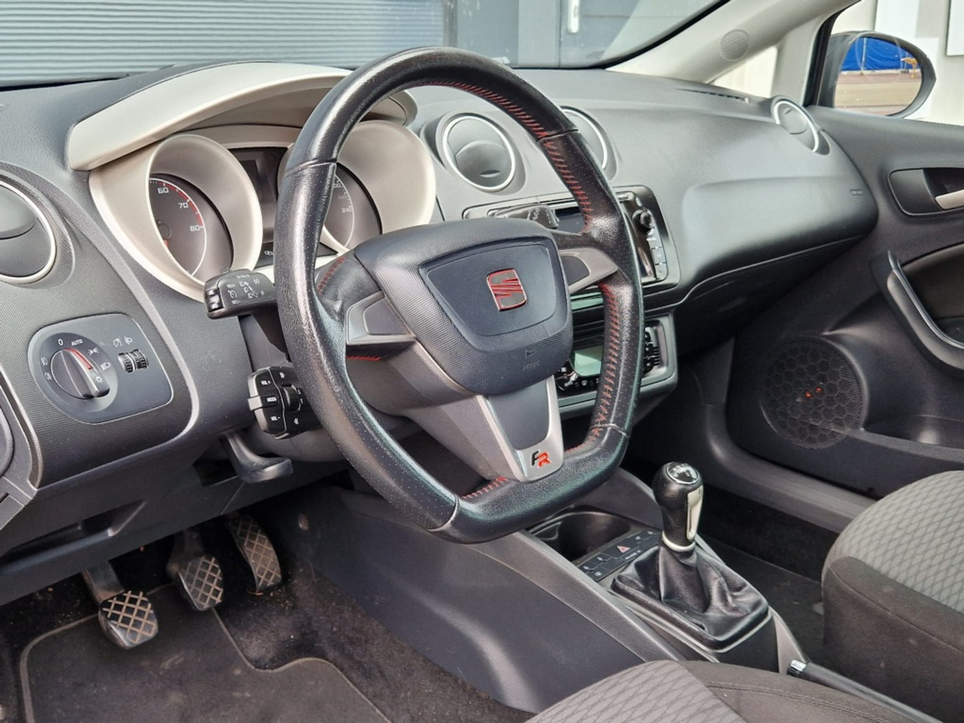 Foto van Seat Ibiza ST