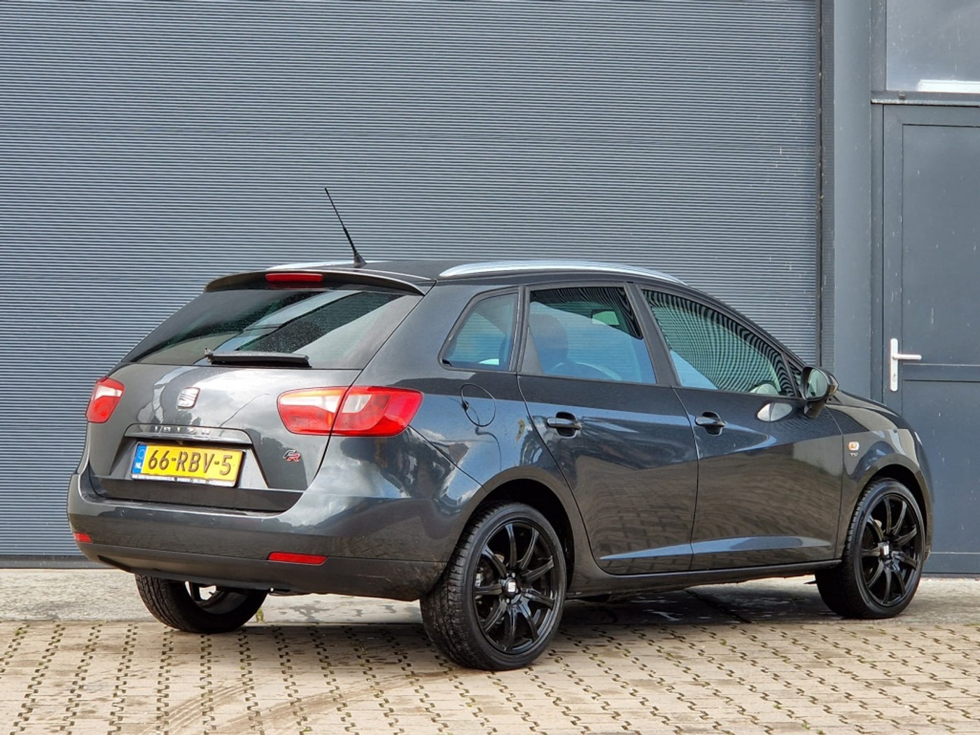 Foto van Seat Ibiza ST