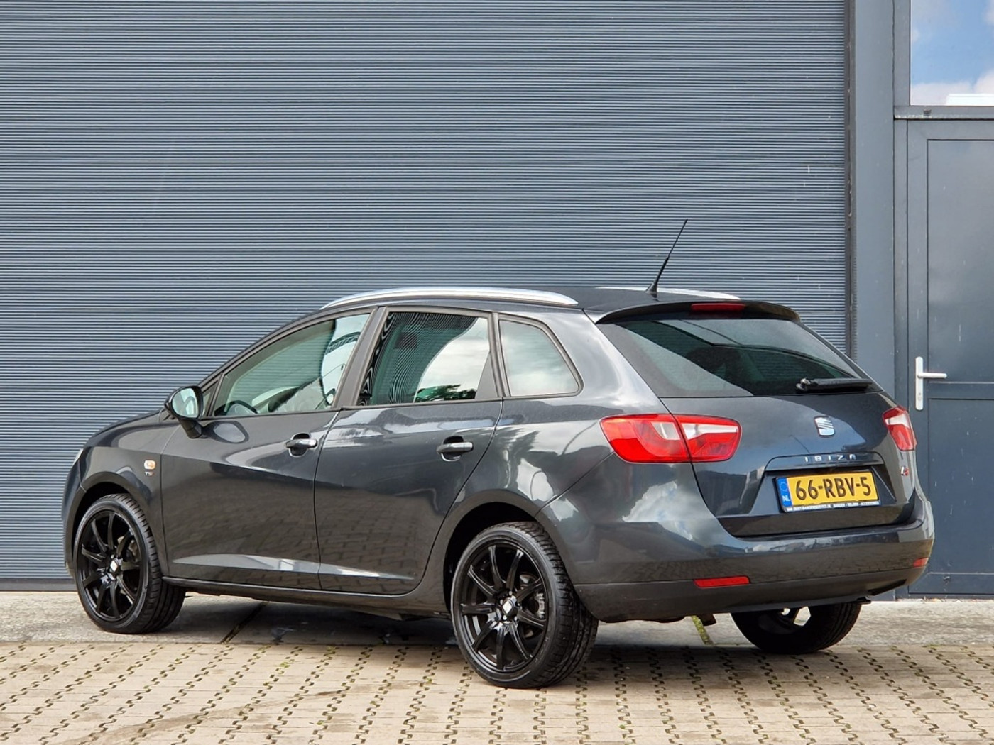 Foto van Seat Ibiza ST