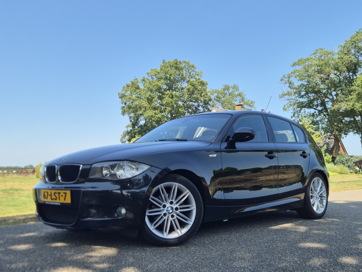 BMW 1er Reihe 116i Bns Sp. 2010 - voorkant