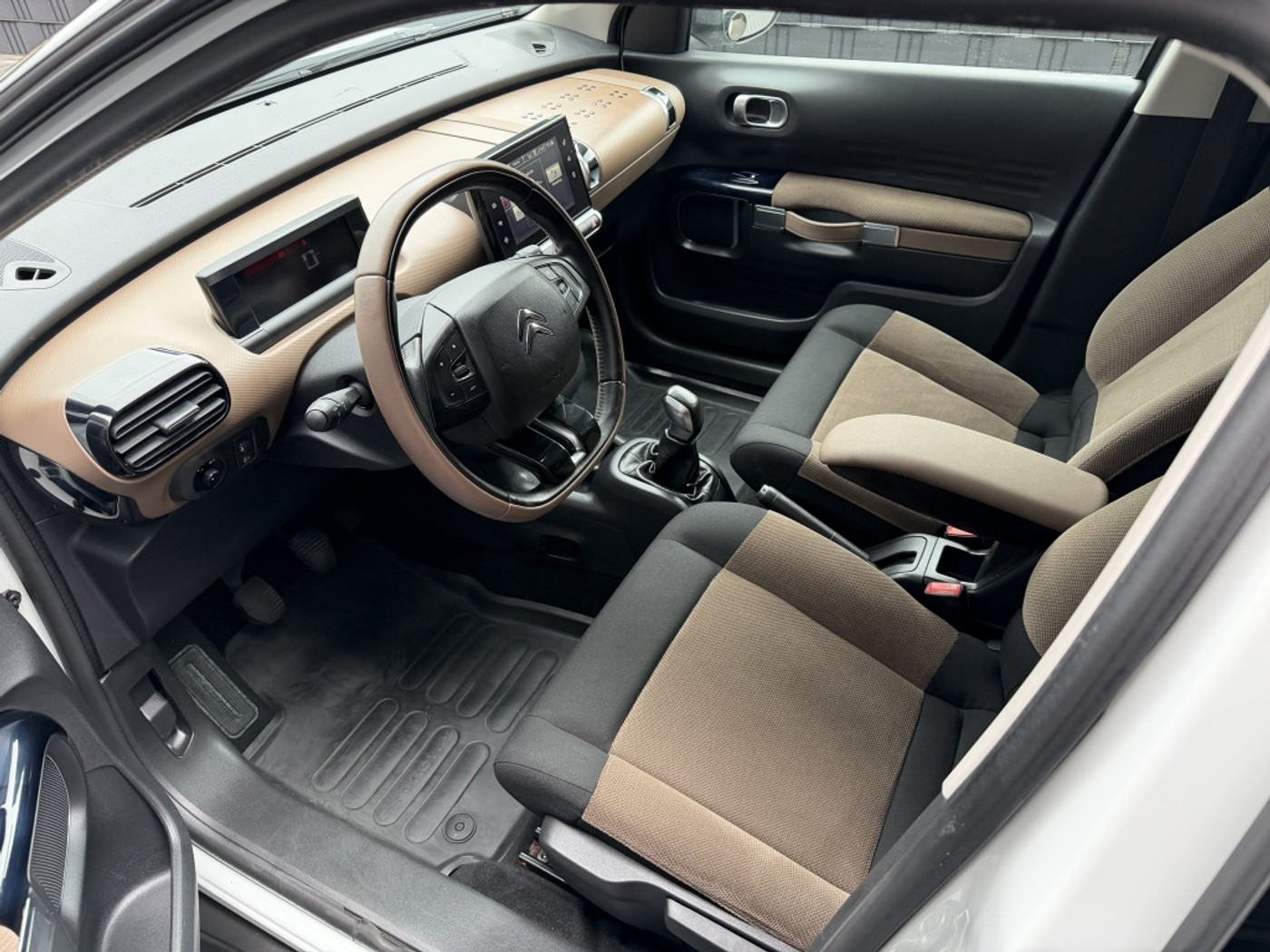 Foto van Citroen C4 Cactus
