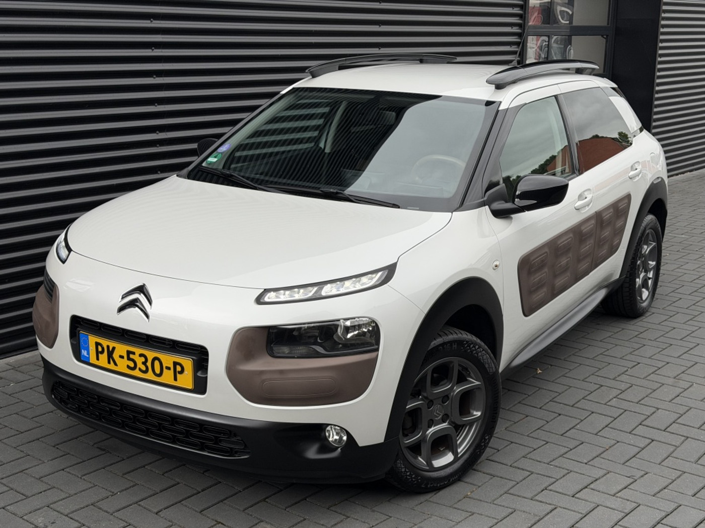 Citroen C4 Cactus 1.2 PureTech Business 2017 - voorkant