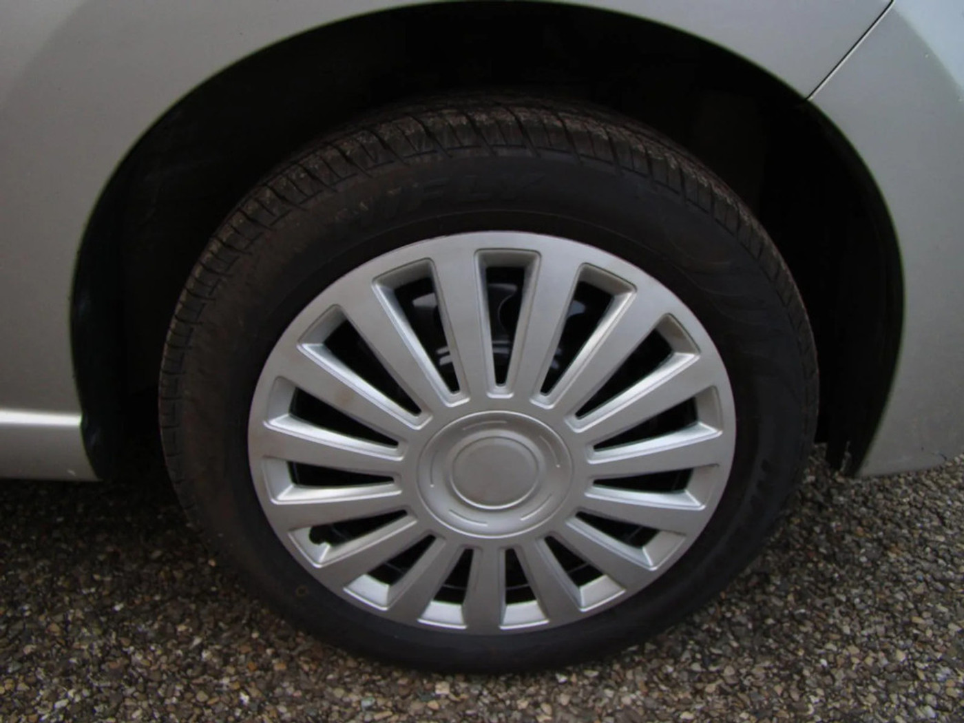 Foto van Nissan Pixo