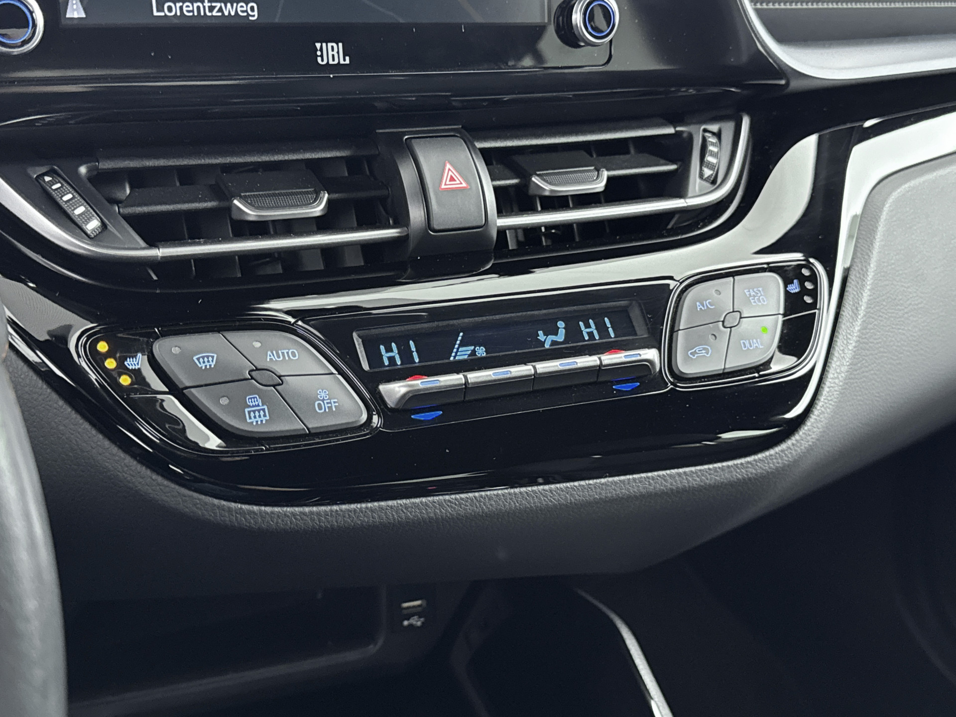 Foto van Toyota C-hr
