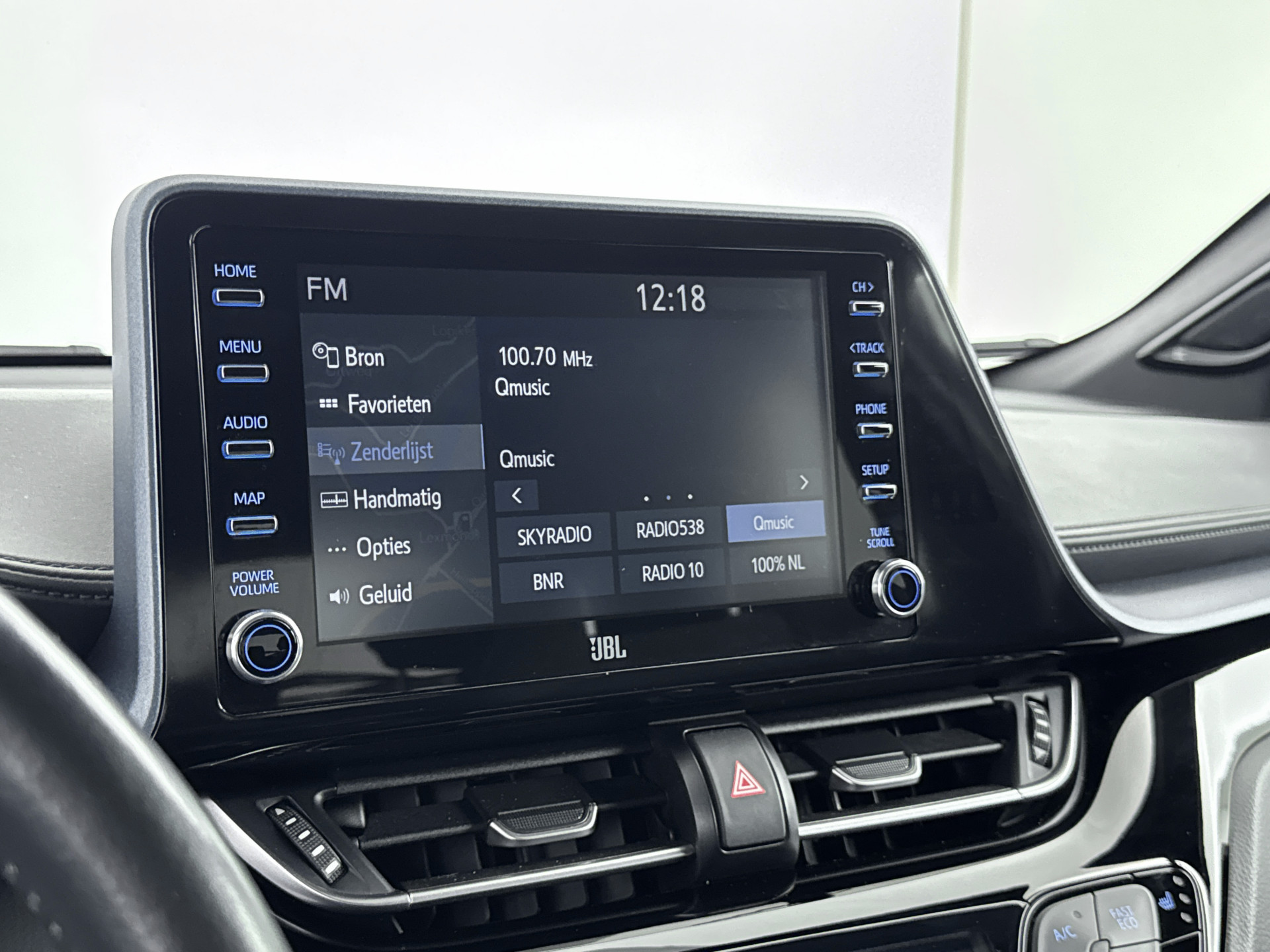 Foto van Toyota C-hr