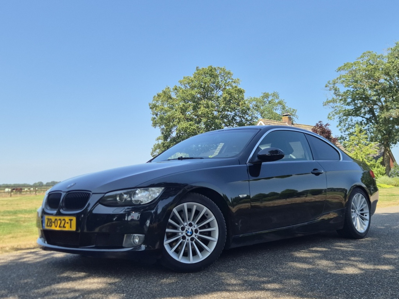 BMW 3er Reihe 325i Executive 2007 - voorkant