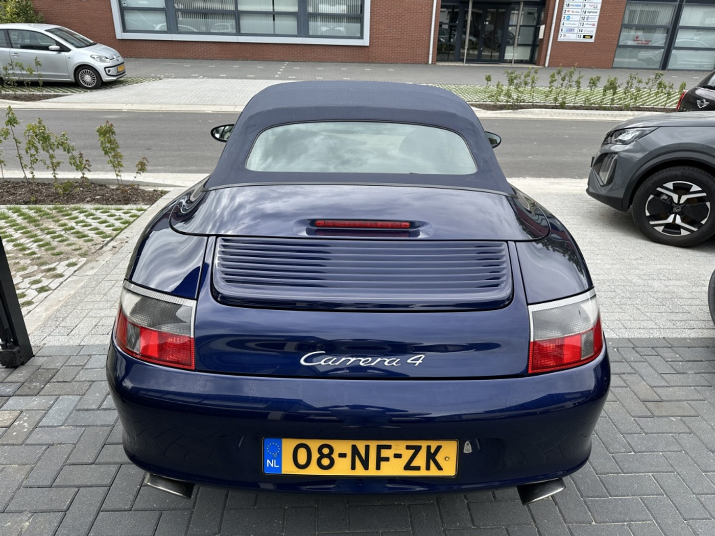 Foto van Porsche 911 Carrera