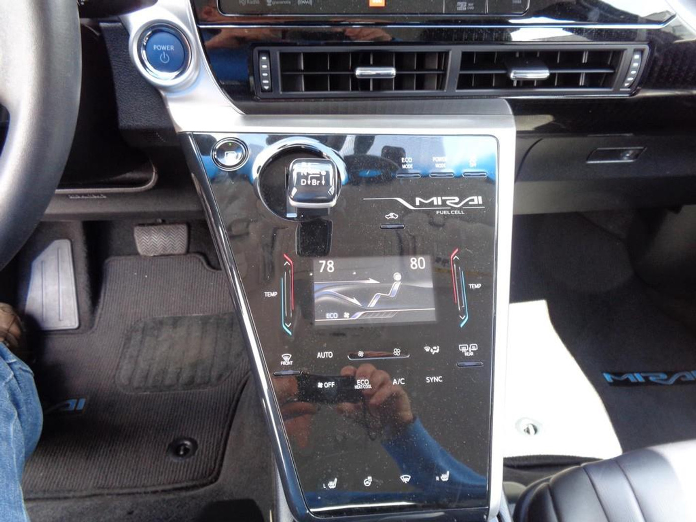 Foto van Toyota Mirai