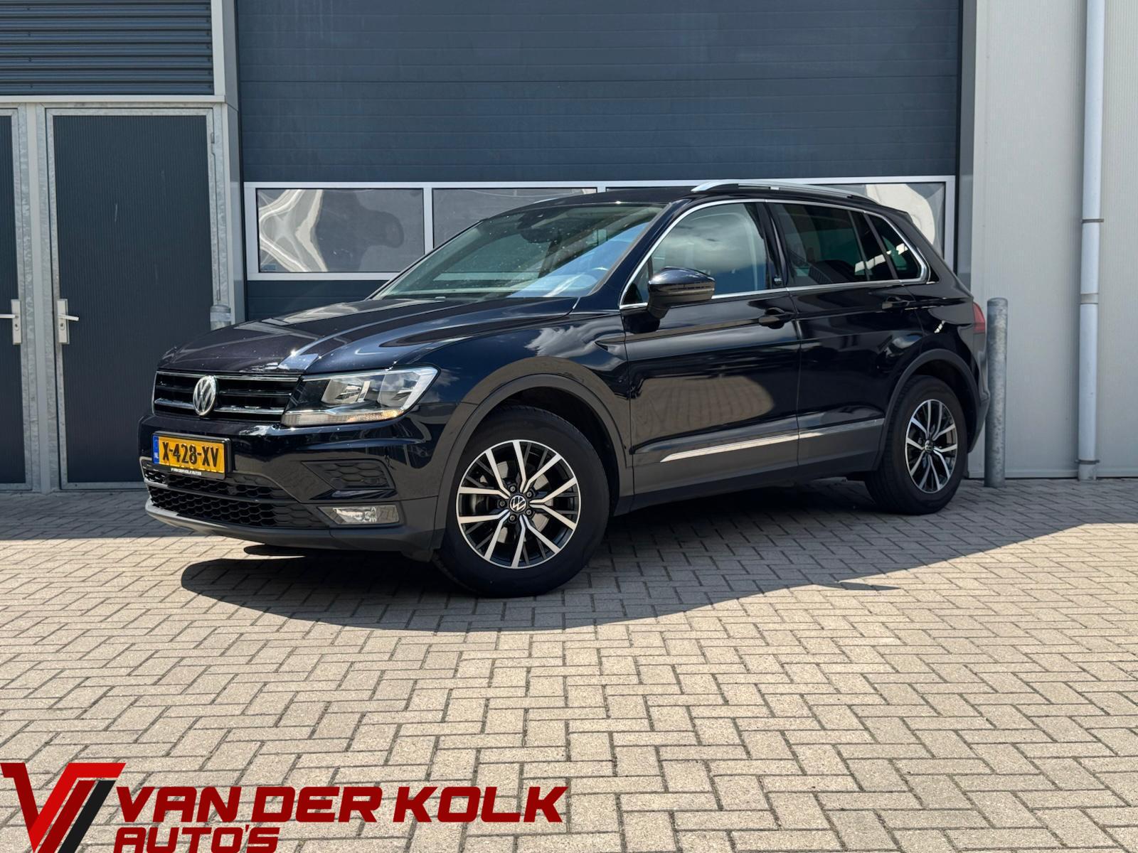 Volkswagen Tiguan 1.4 TSI ACT Comfortline Business | LED | Adaptive Cruise | CarPlay | Climate | Navigatie | Stoelverwarming | 2017 - voorkant