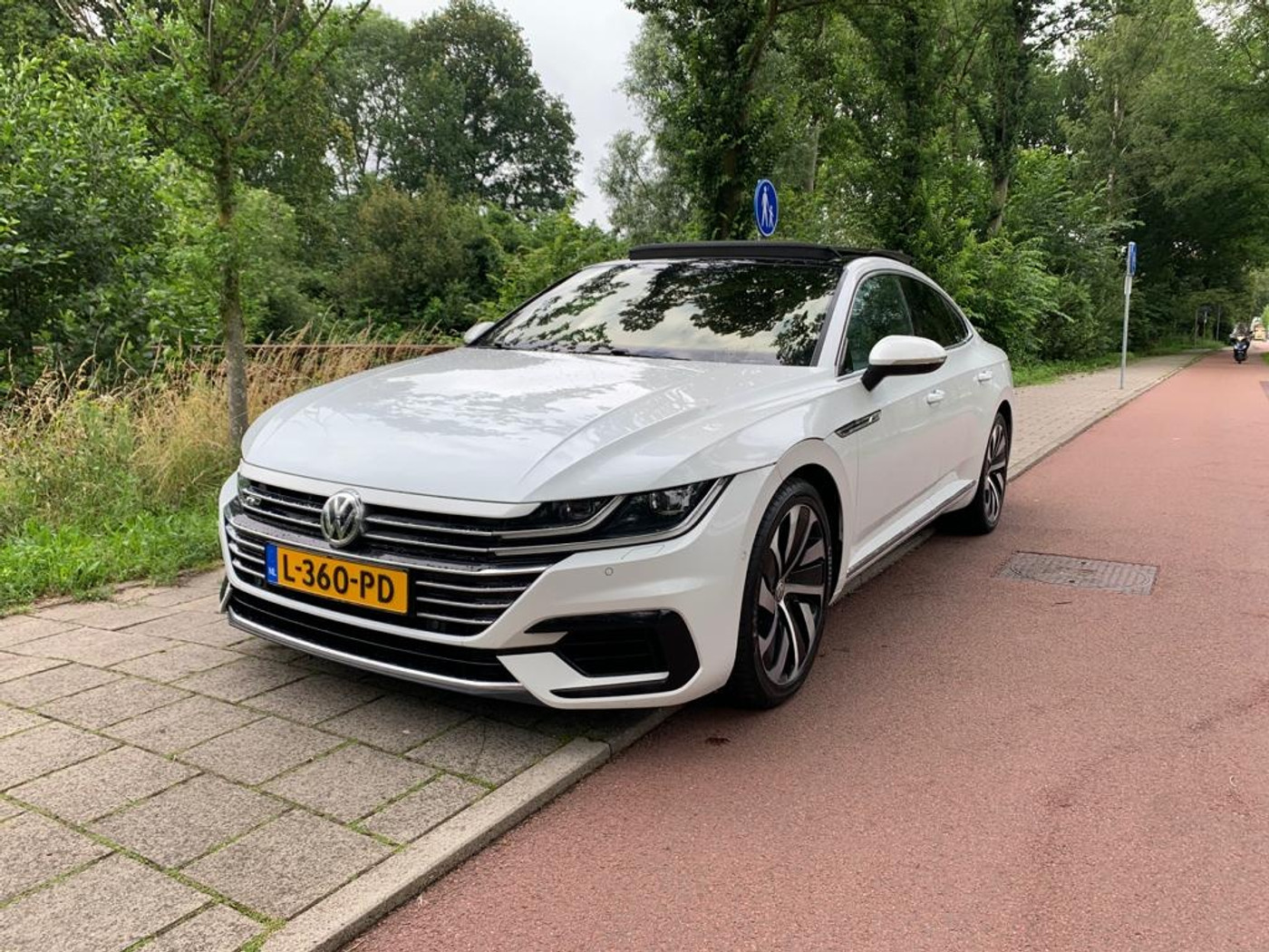 Volkswagen Arteon 2.0 TSI 4Motion R-Line GARANTIE BOMVOL 2017 - voorkant