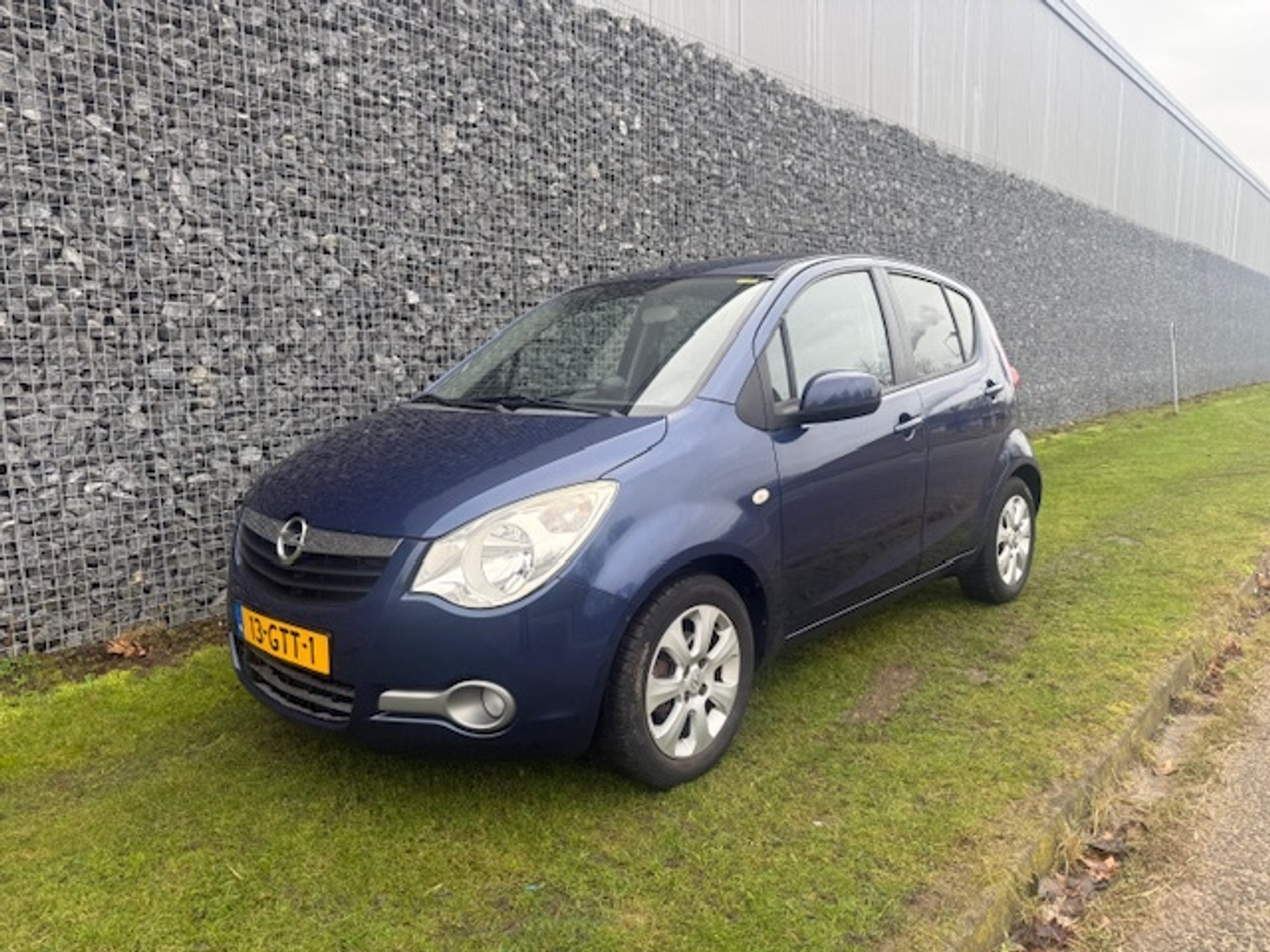 Opel Agila 1.0 Enjoy Hoge instap 33000km 2008 - voorkant