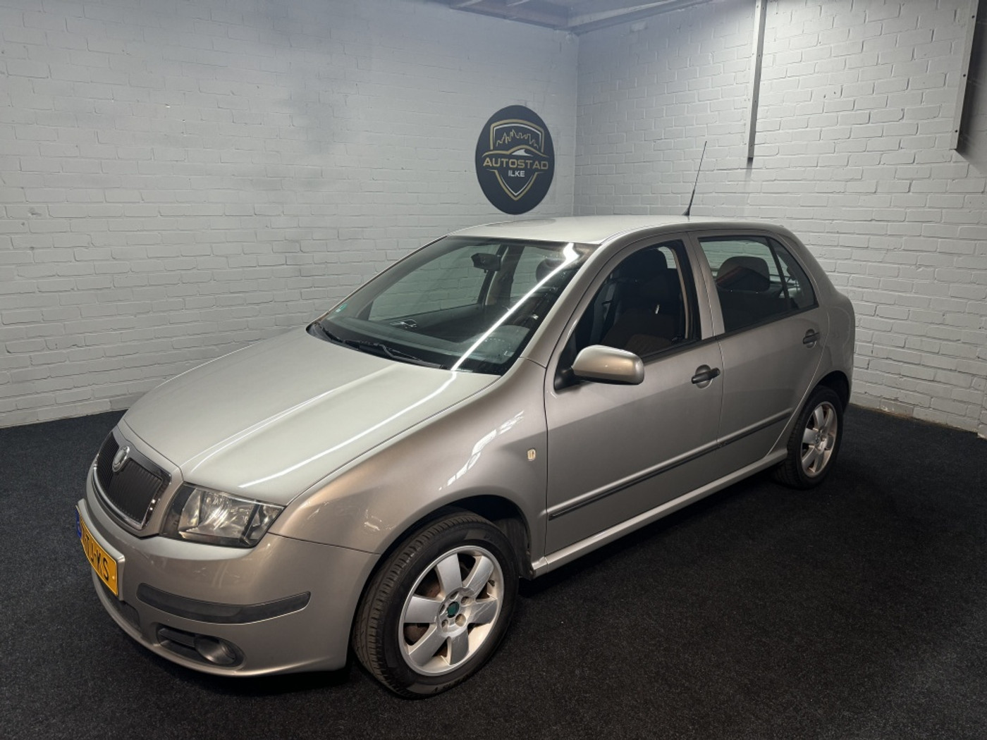Skoda Fabia 1.4-16V Equipe plus 2006 - voorkant