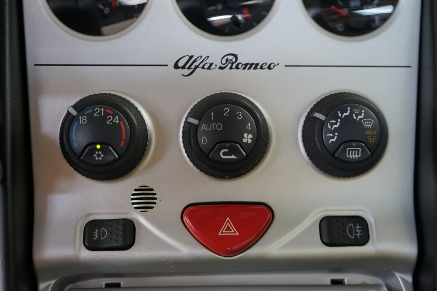 Foto van Alfa Romeo ( Alfa Romeo GTV V6 24v )