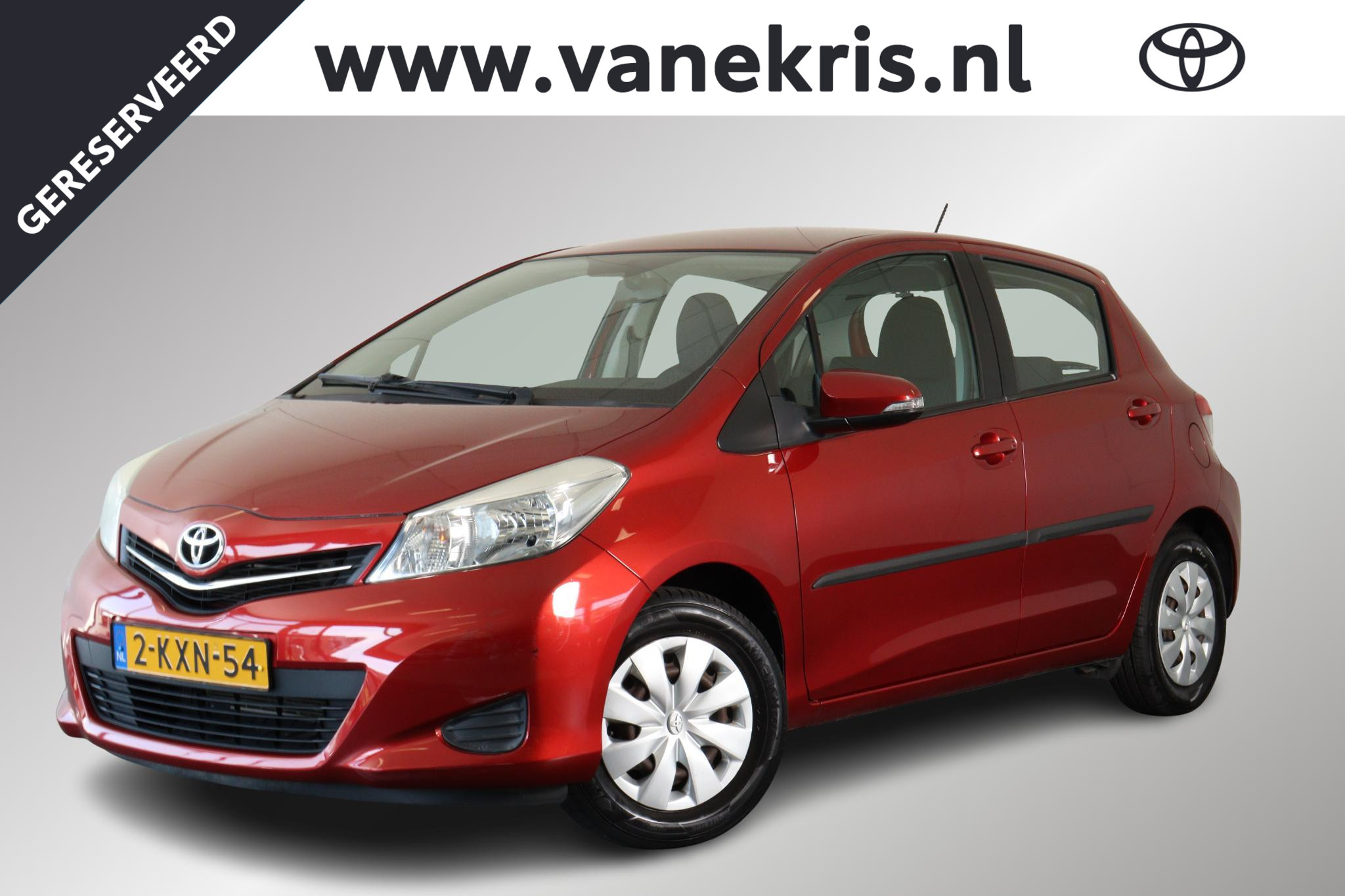 Toyota Toyota Yaris 1.0 VVT-i Now, Dealeronderhouden 2013 - voorkant