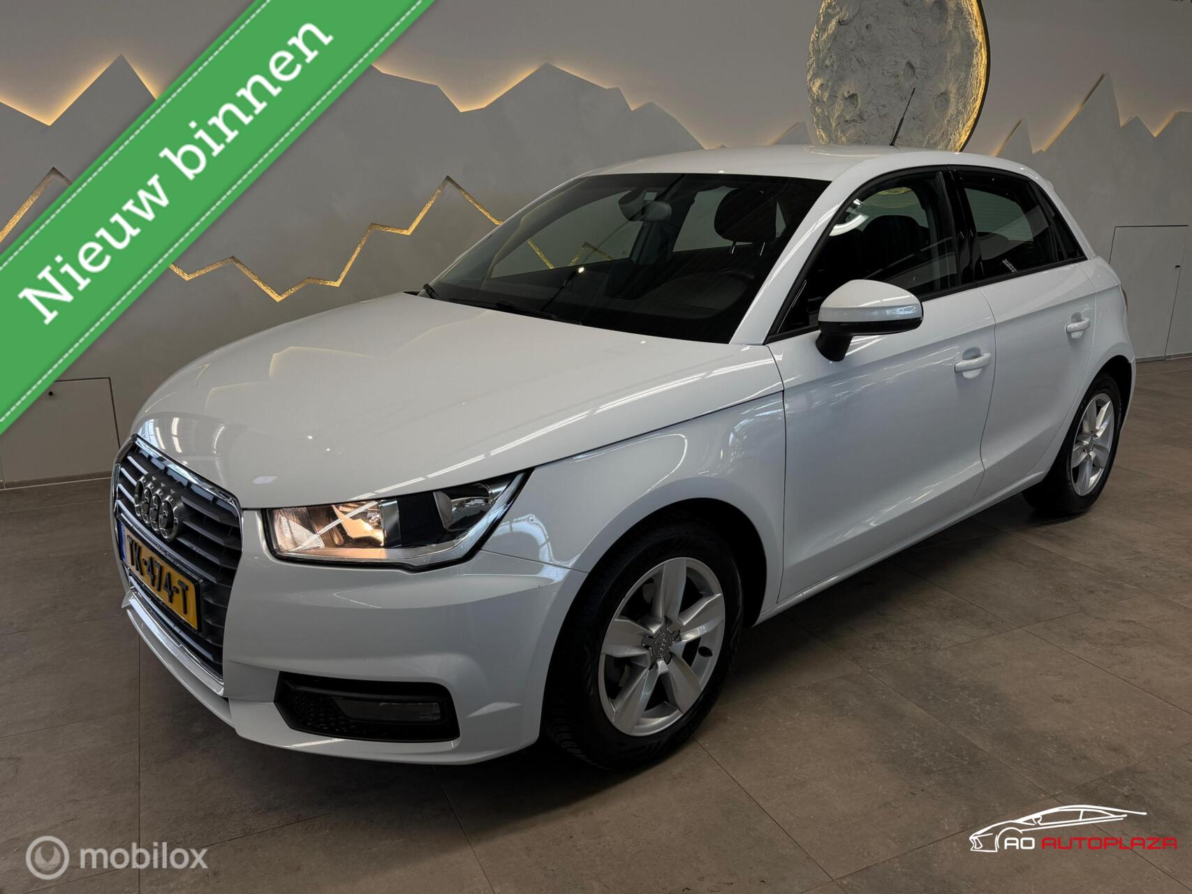 Audi A1 Sportback 1.0 TFSI Pro Line Navigatie/Parkeersensoren 2018 - voorkant