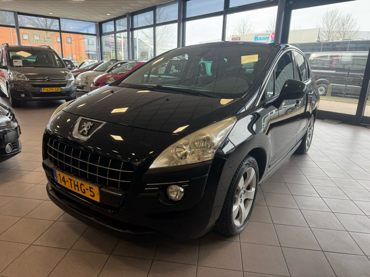 Peugeot 3008 1.6 VTi ST 2E EIG. PDC LMV APK 4-26 BJ 2012 !!! 2012 - voorkant