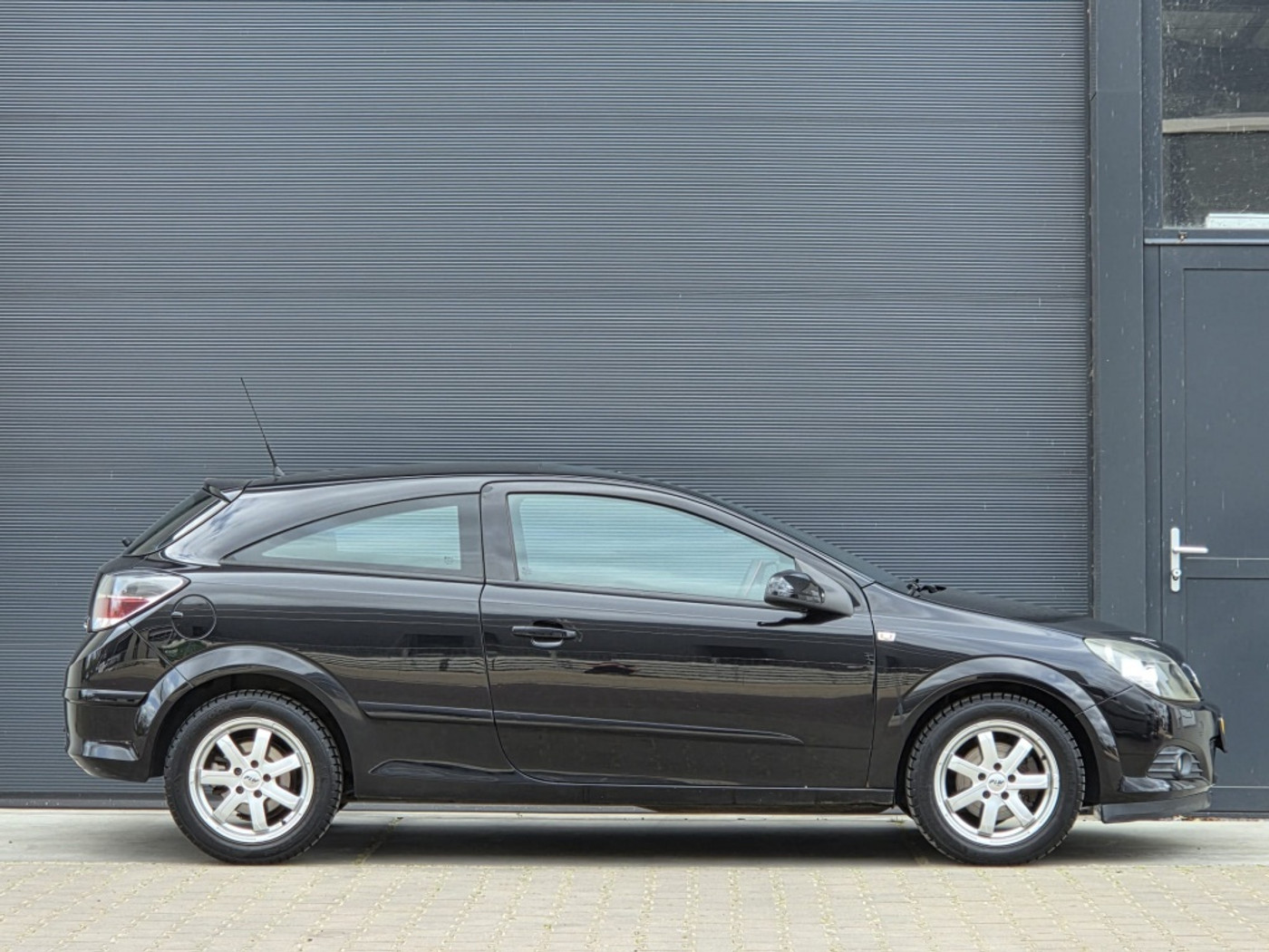 Foto van Opel Astra GTC