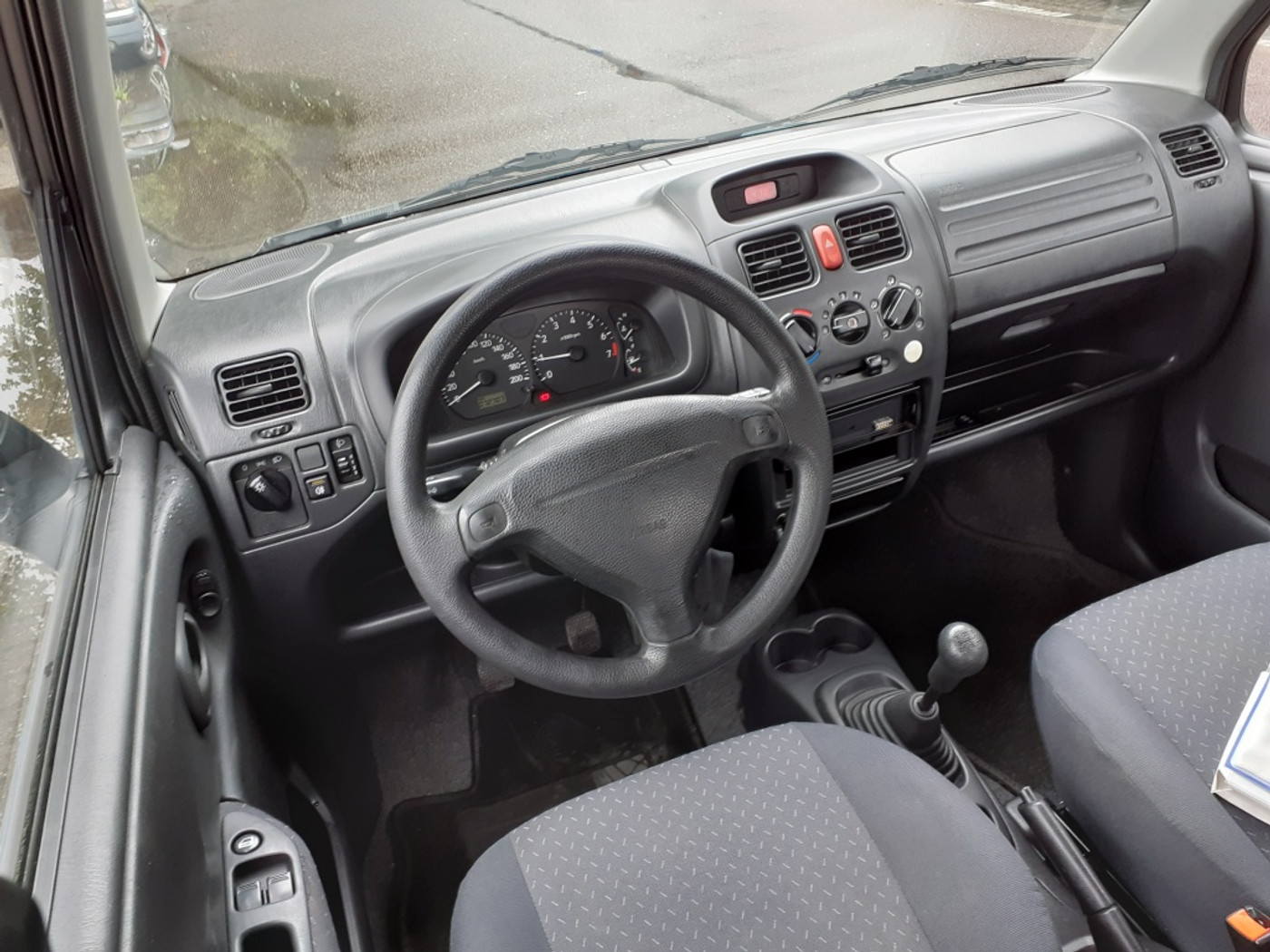 Foto van Suzuki Wagon R