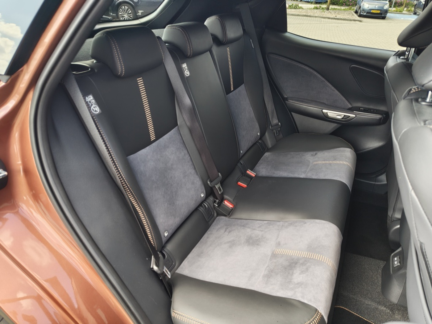 Foto van Lexus Lexus LBX