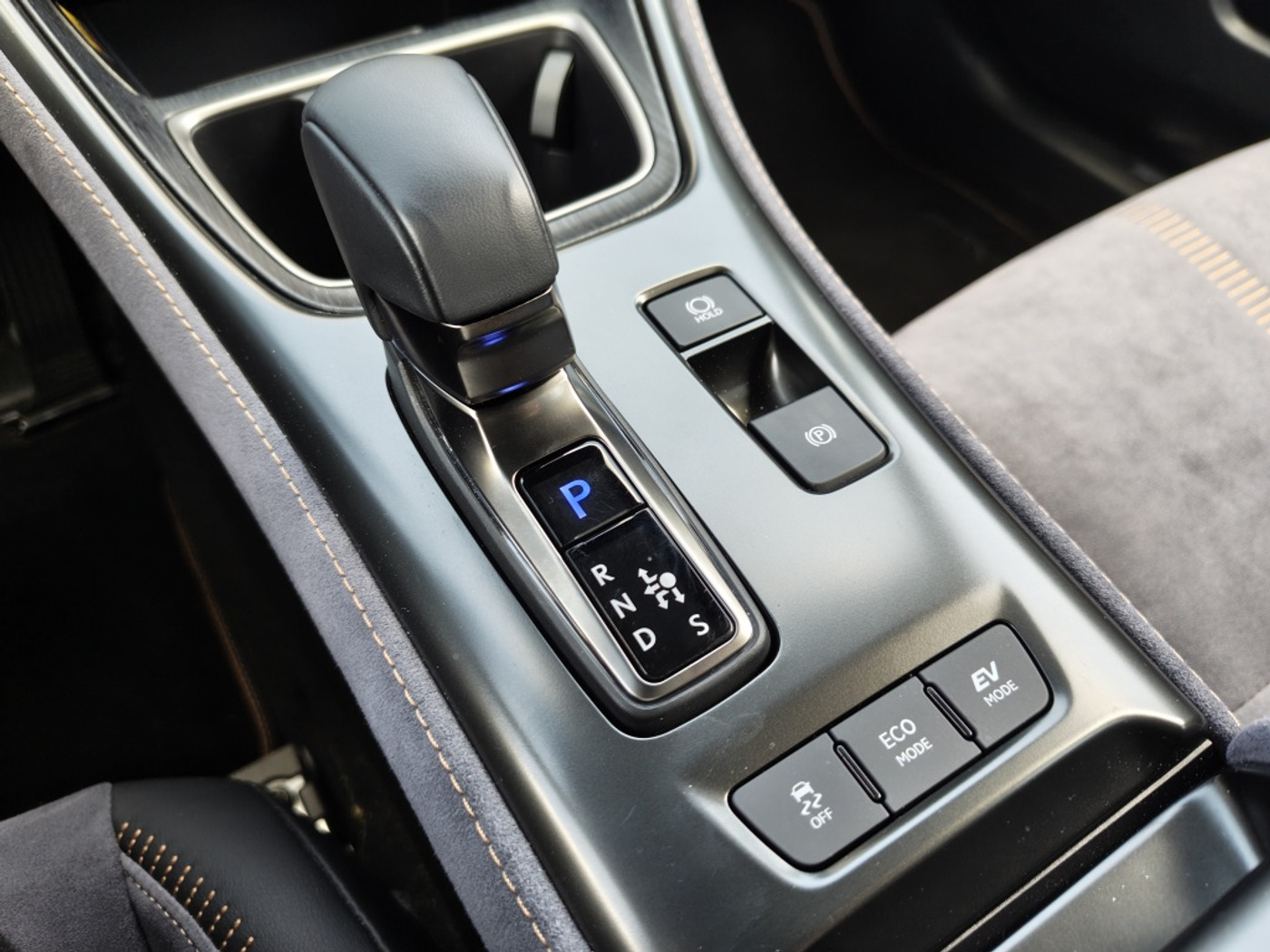 Foto van Lexus Lexus LBX