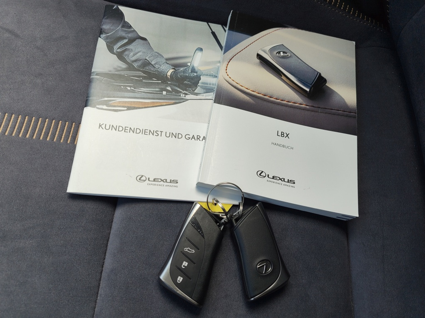 Foto van Lexus Lexus LBX